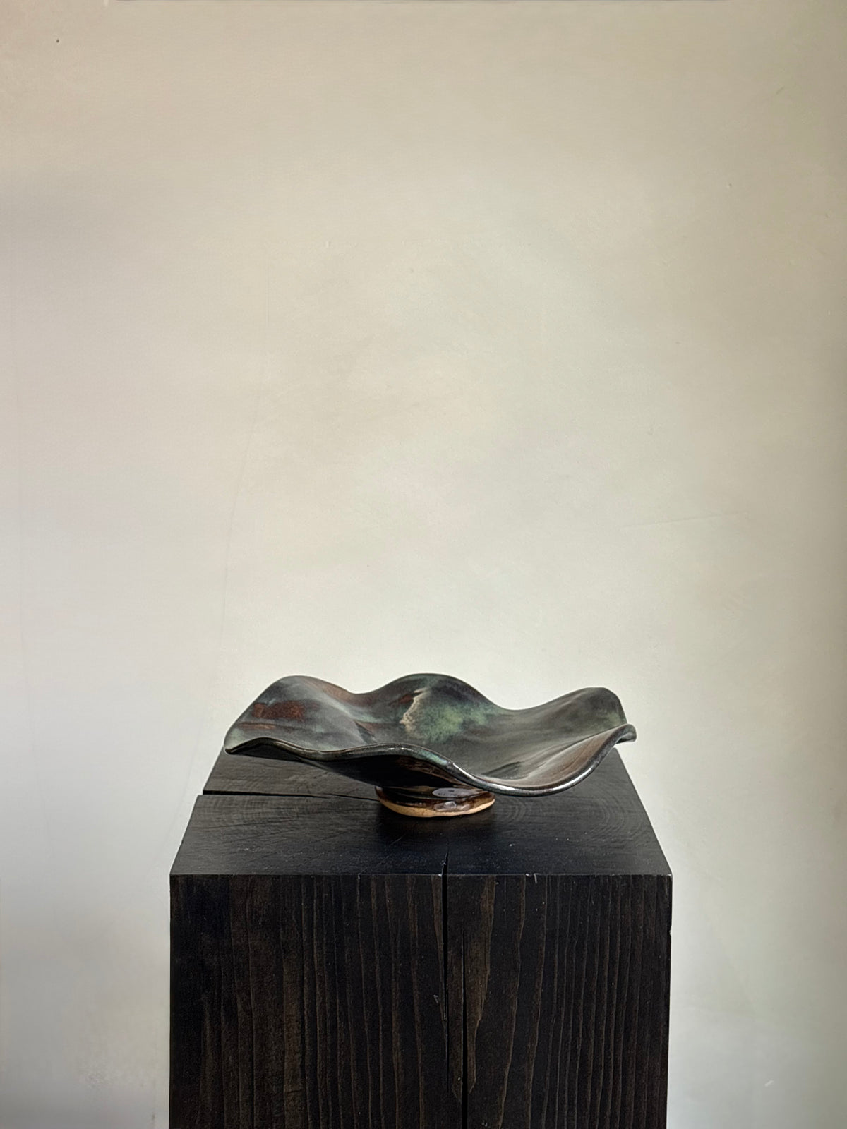 MULTI-TONED WAVED BOWL