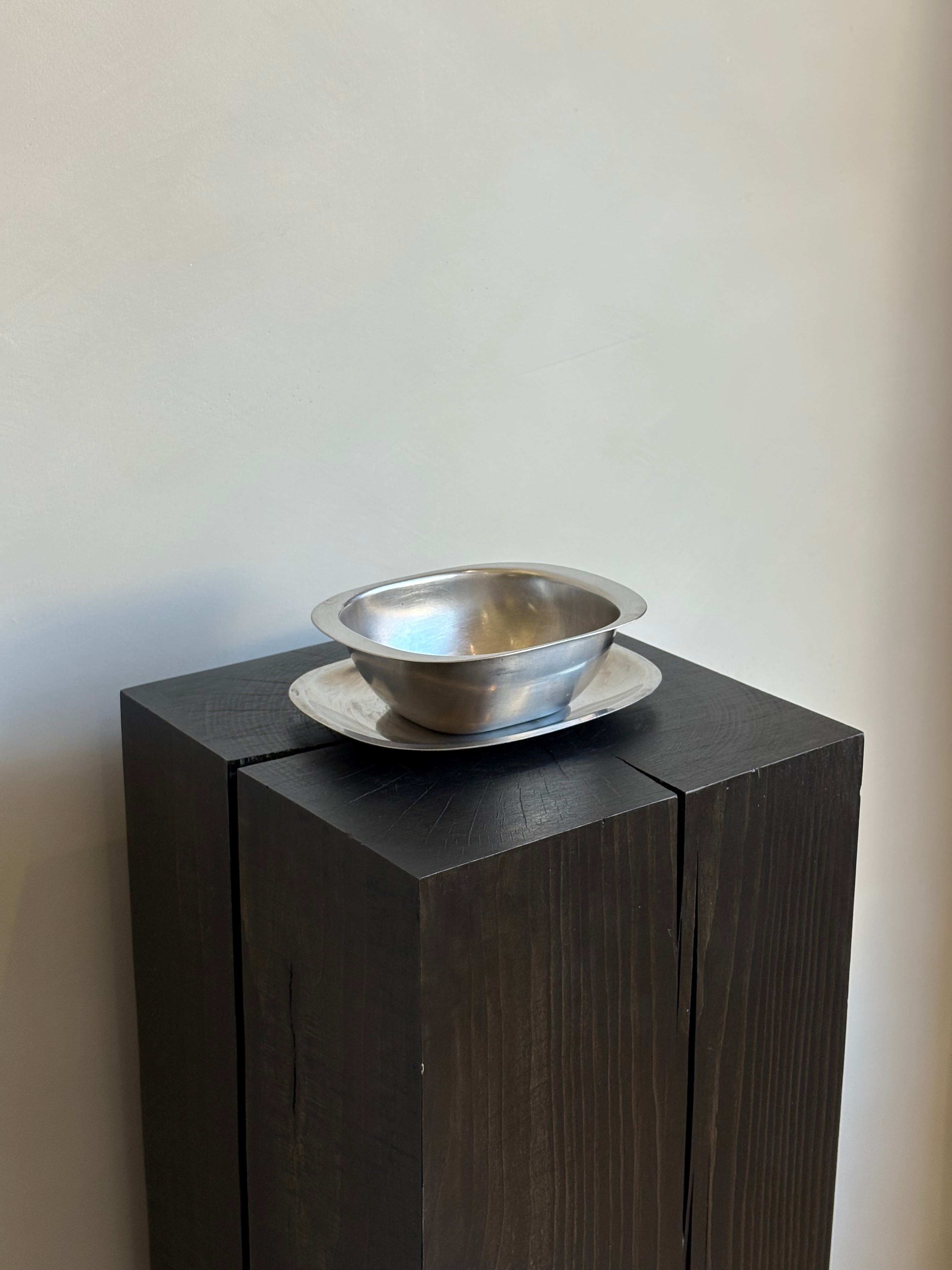 SMALL CHROME SERVING DISH