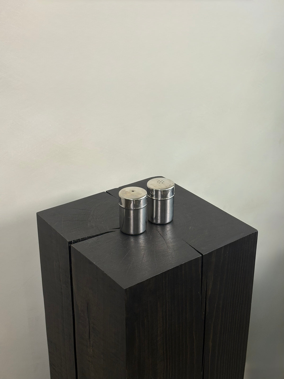 CHROME SALT AND PEPPER SHAKER SET