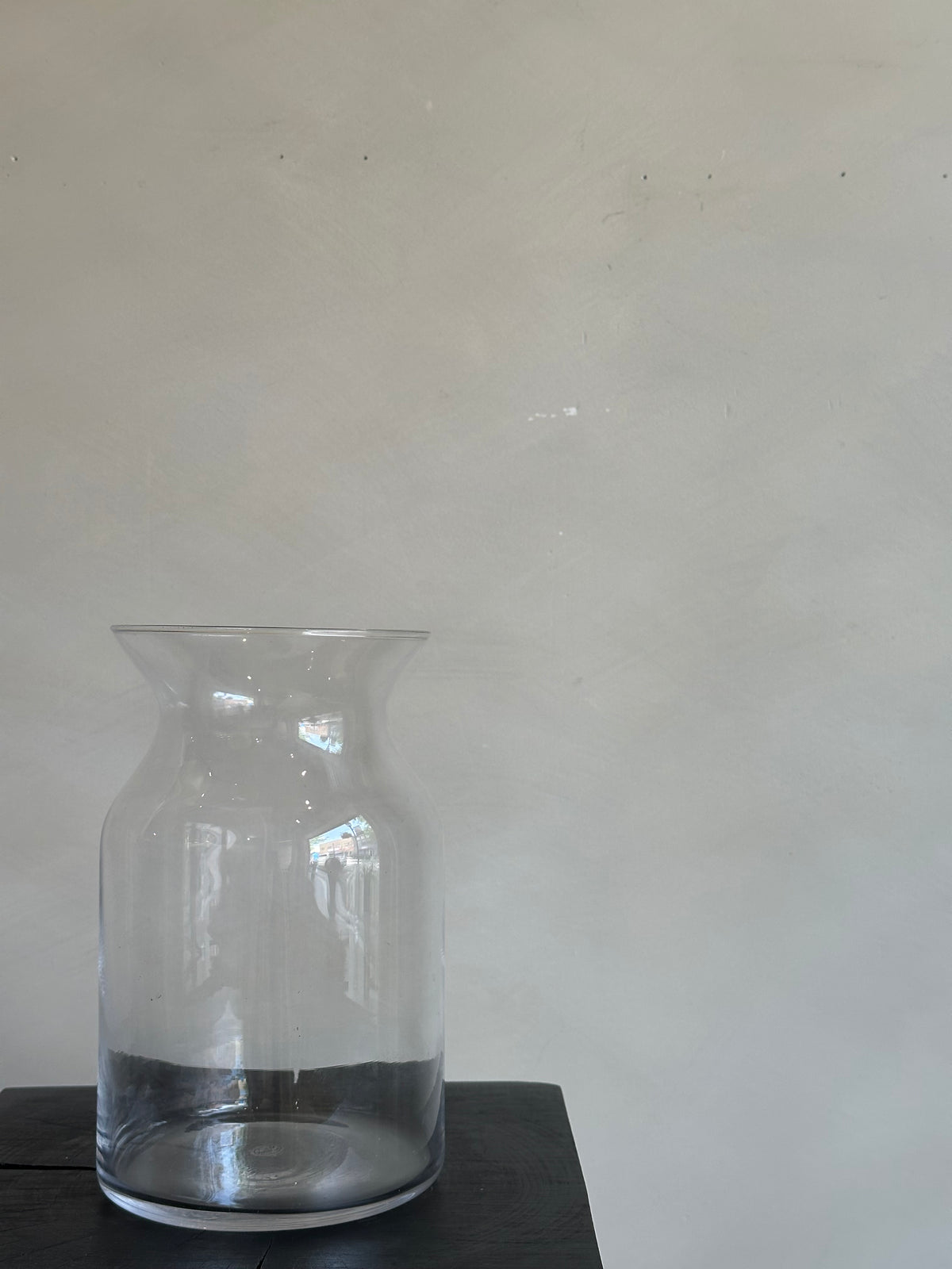 CLASSIC TAPERED VASE