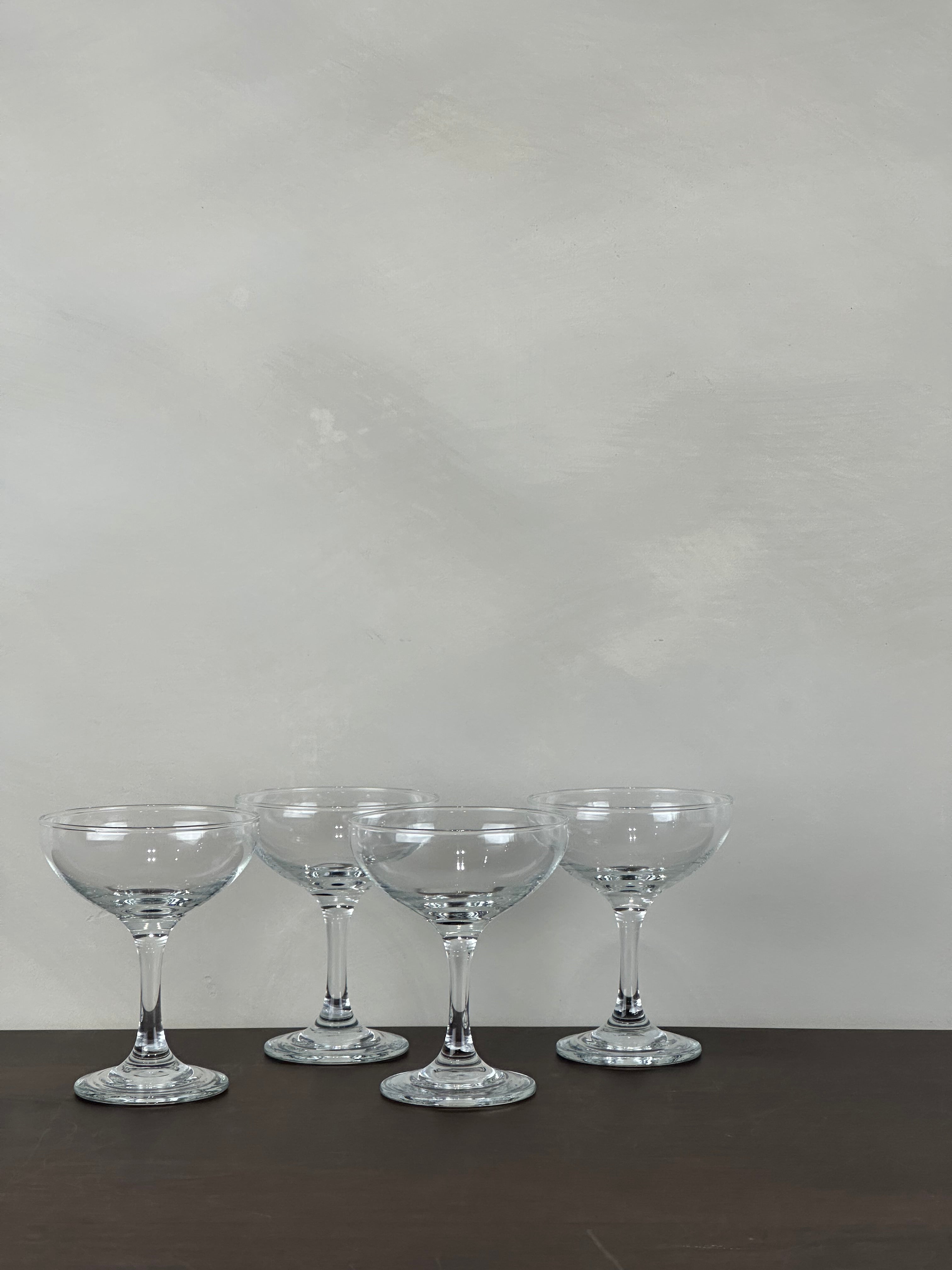 CLASSIC COCKTAIL GLASS