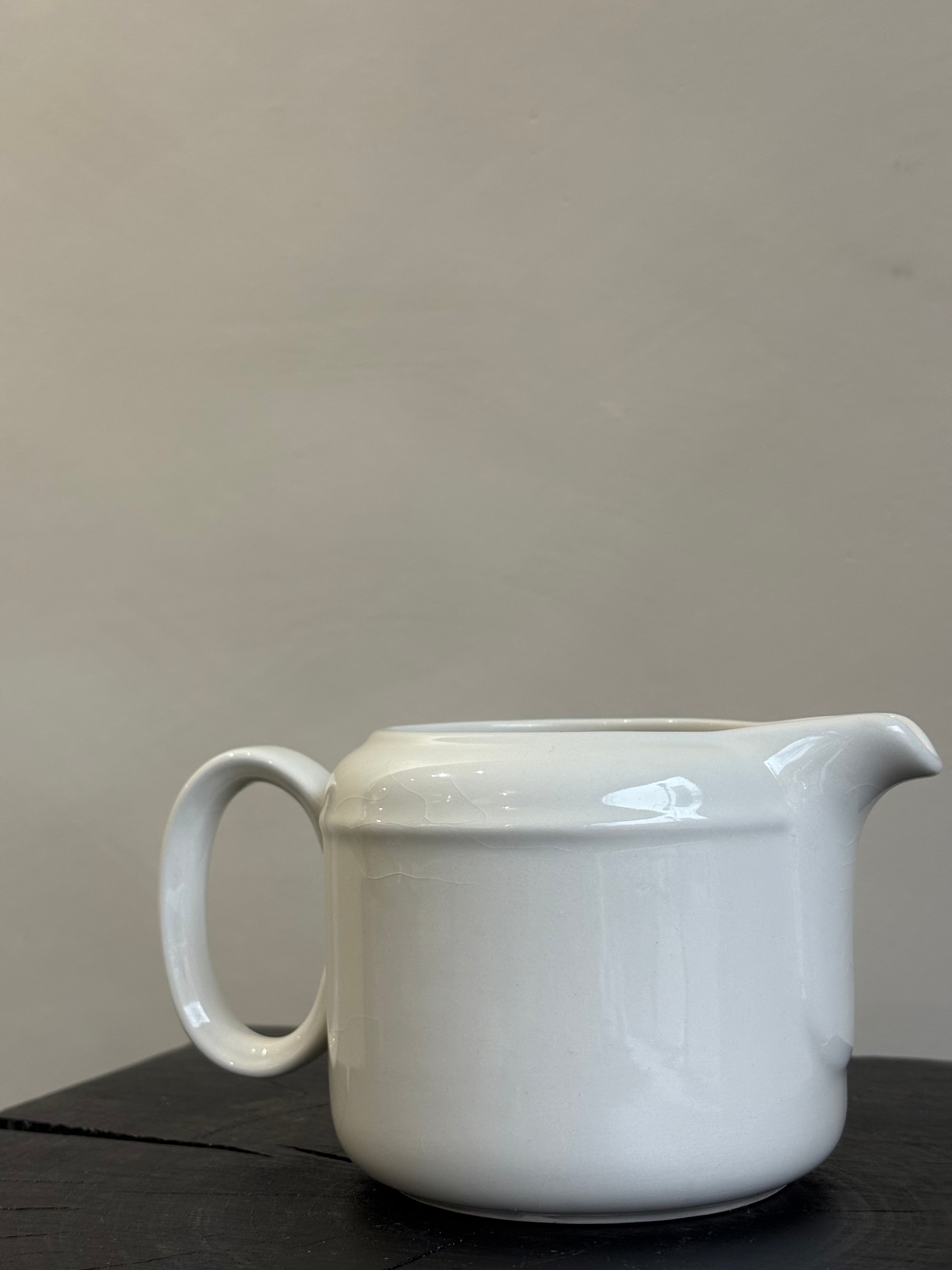 SIMPLE IVORY PITCHER