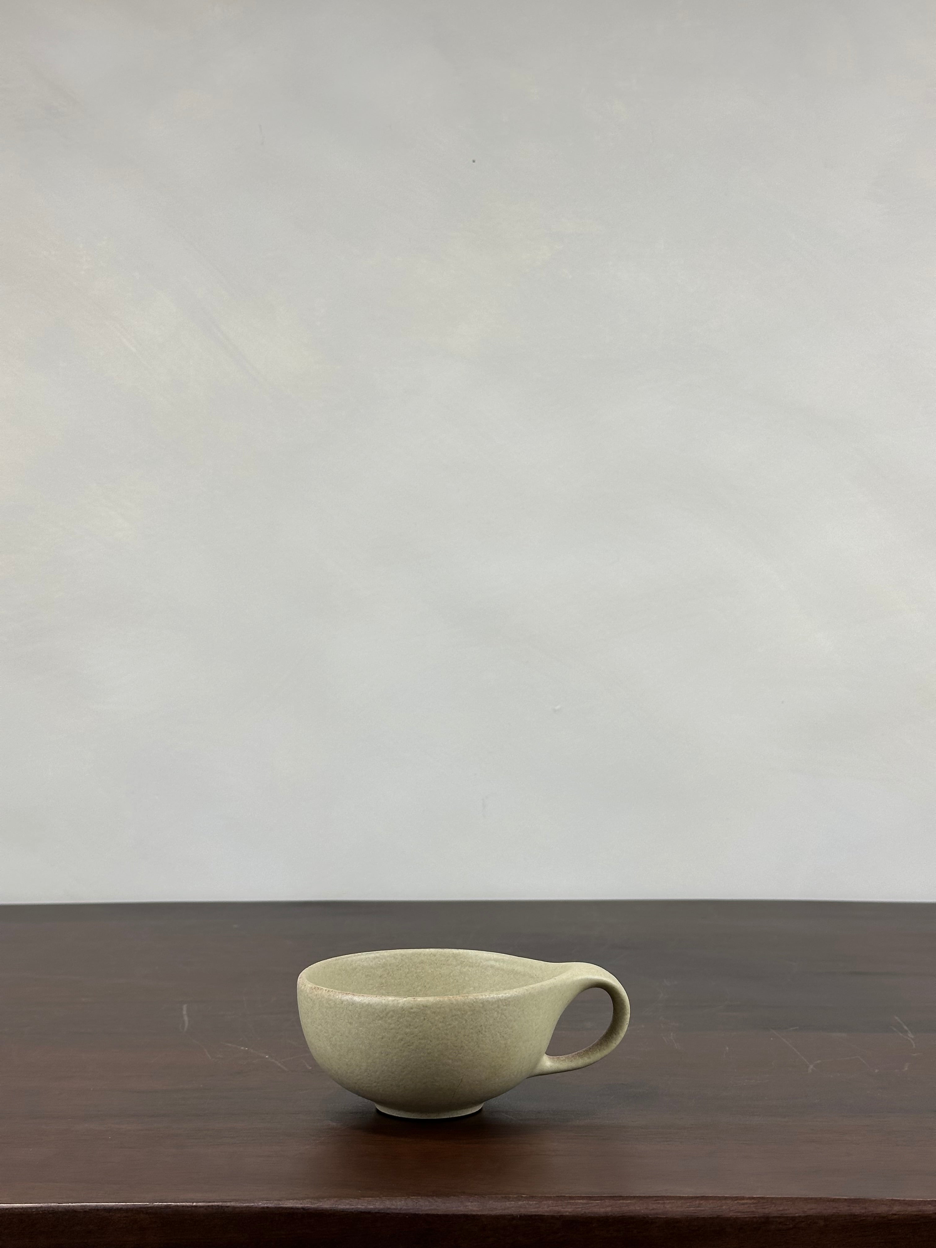 CERAMIC MUG