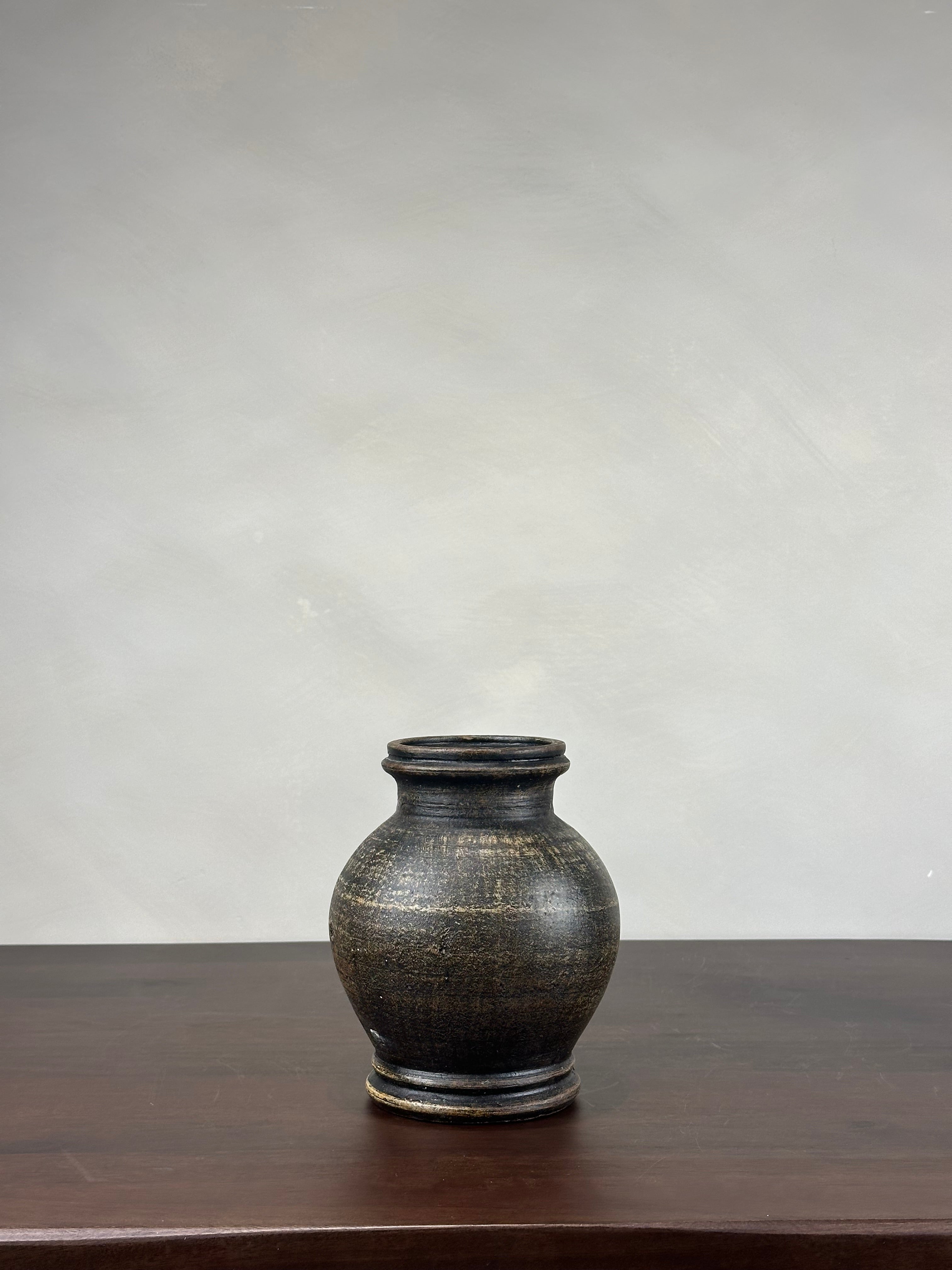 TEXTURED TABLE DECOR - MEDIUM