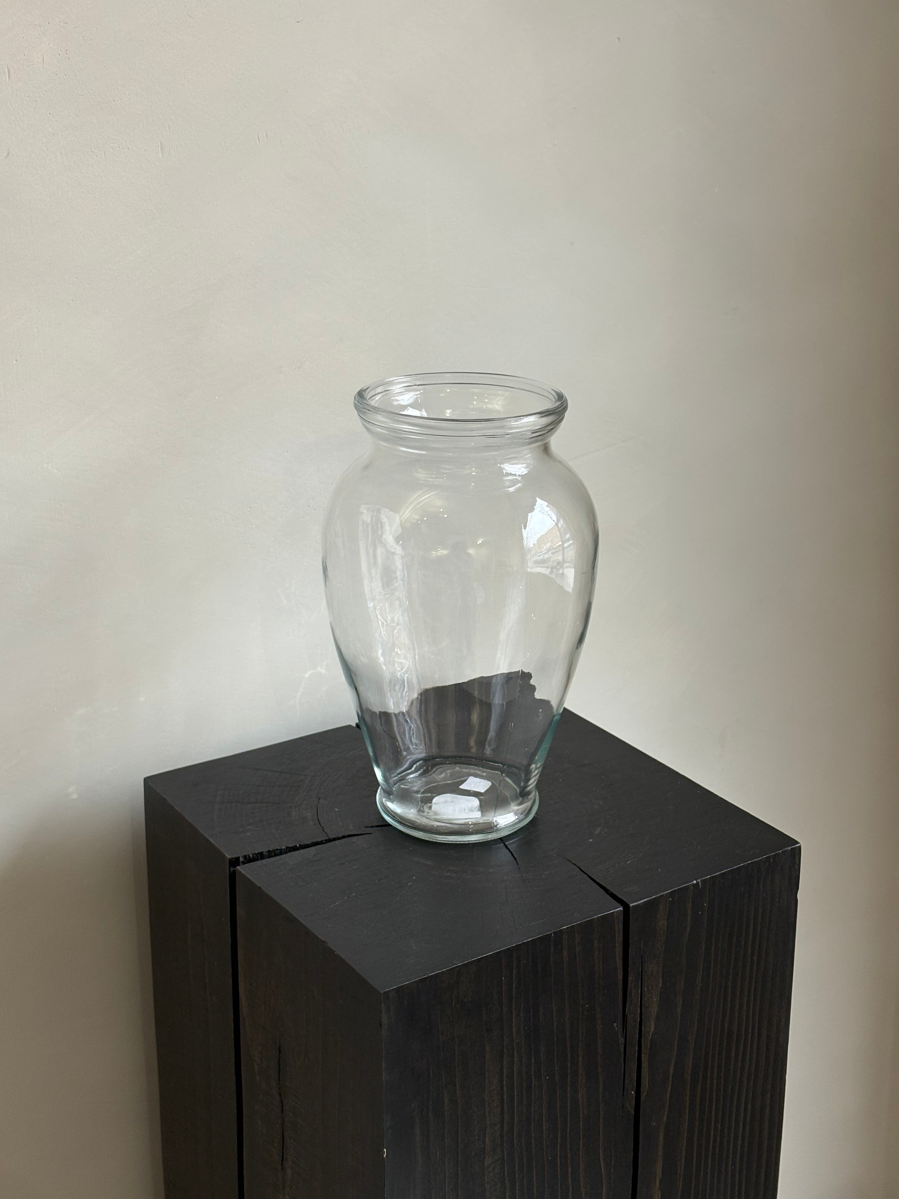 MEDIUM BUD VASE