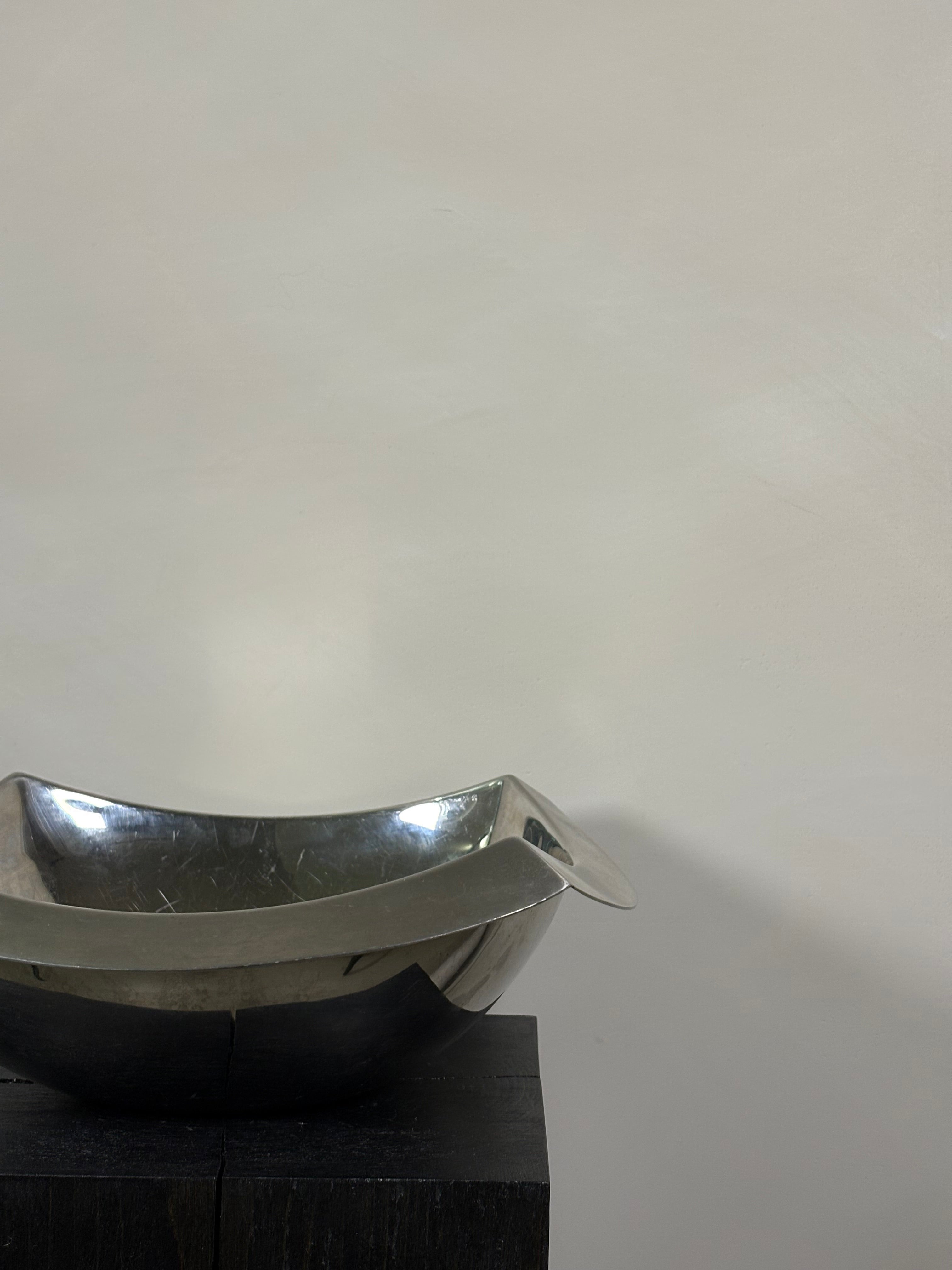 SQUARE METAL BOWL
