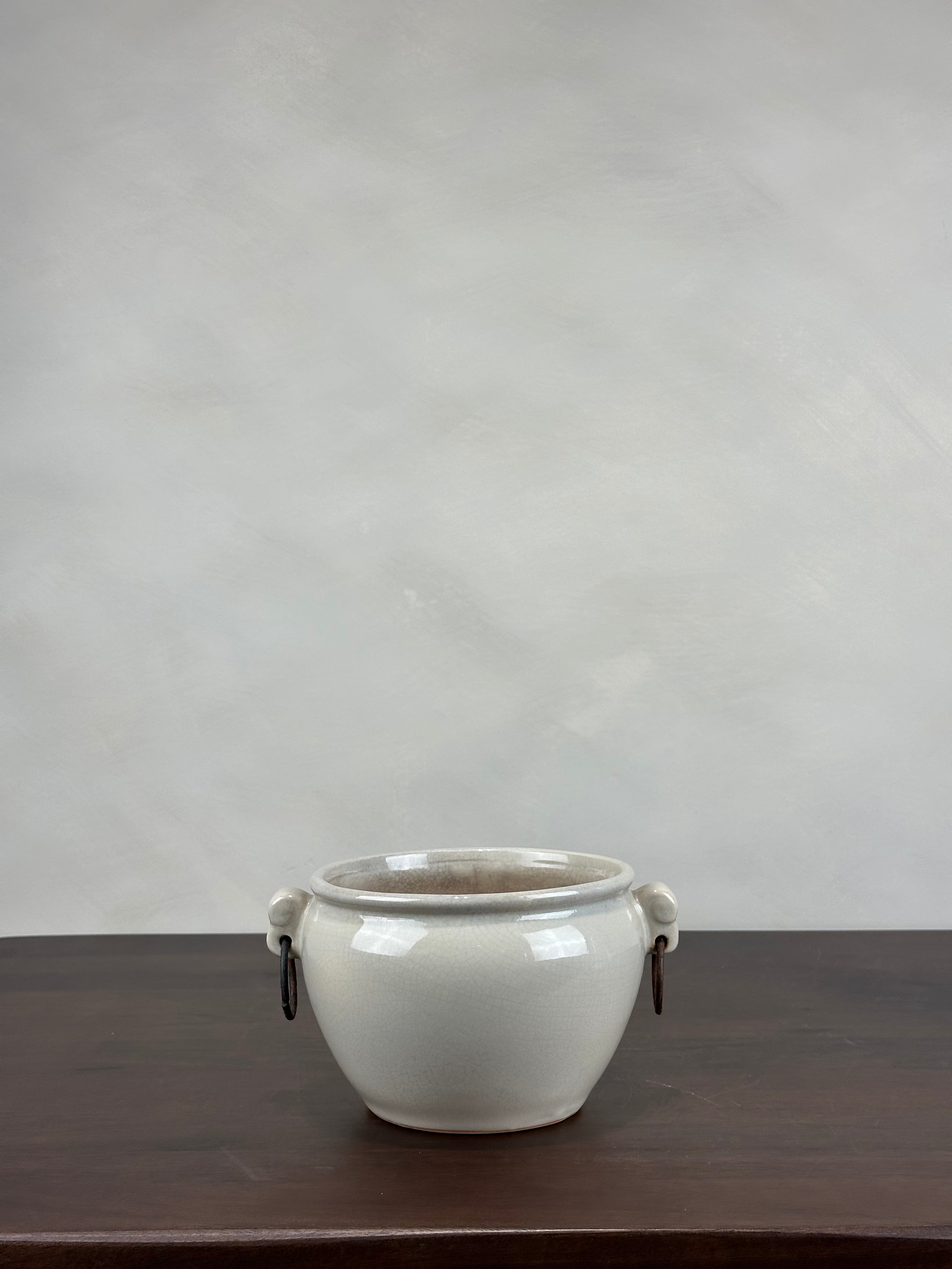 SMALL TWO-HANDLE CERAMIC POT