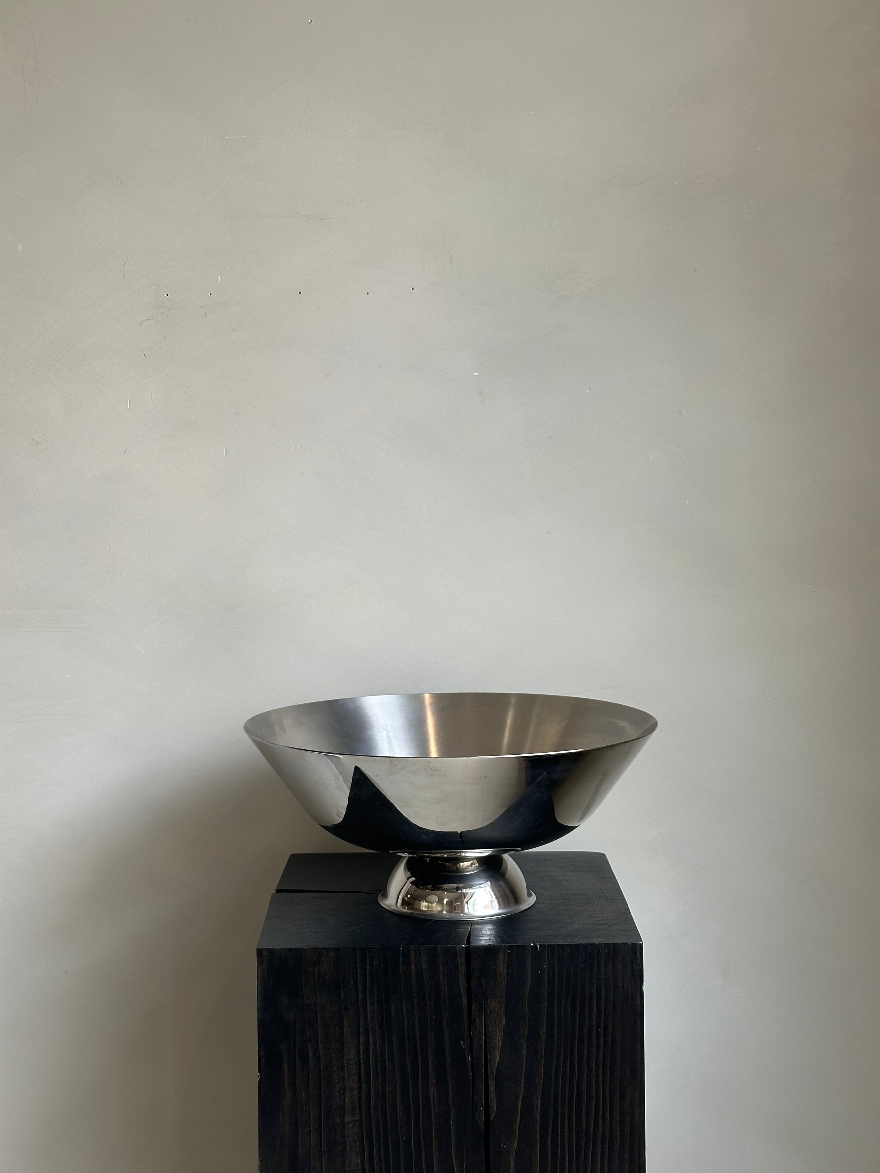 CHROME PEDESTAL BOWL