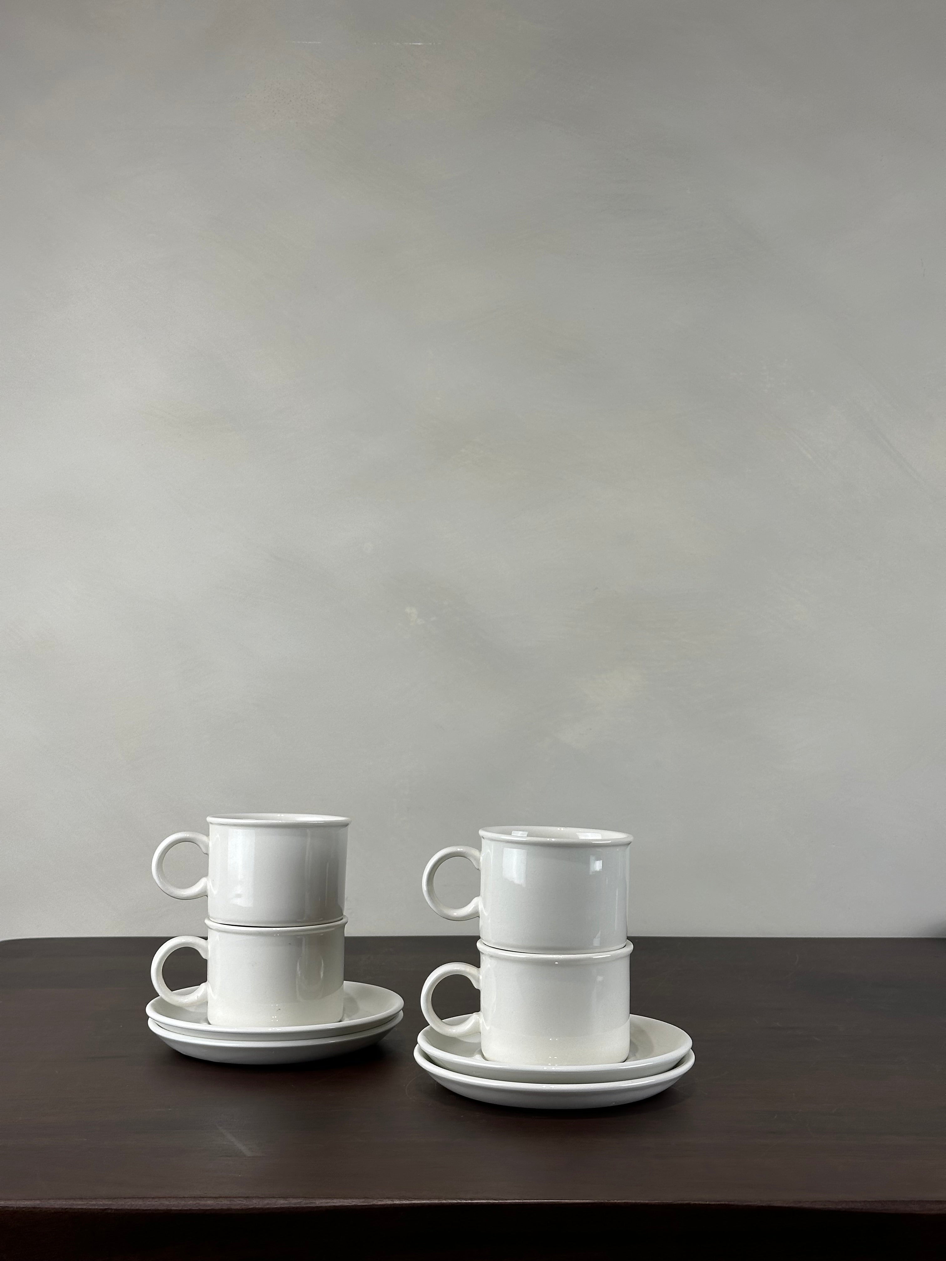 TRADITIONAL TEA CUP SET