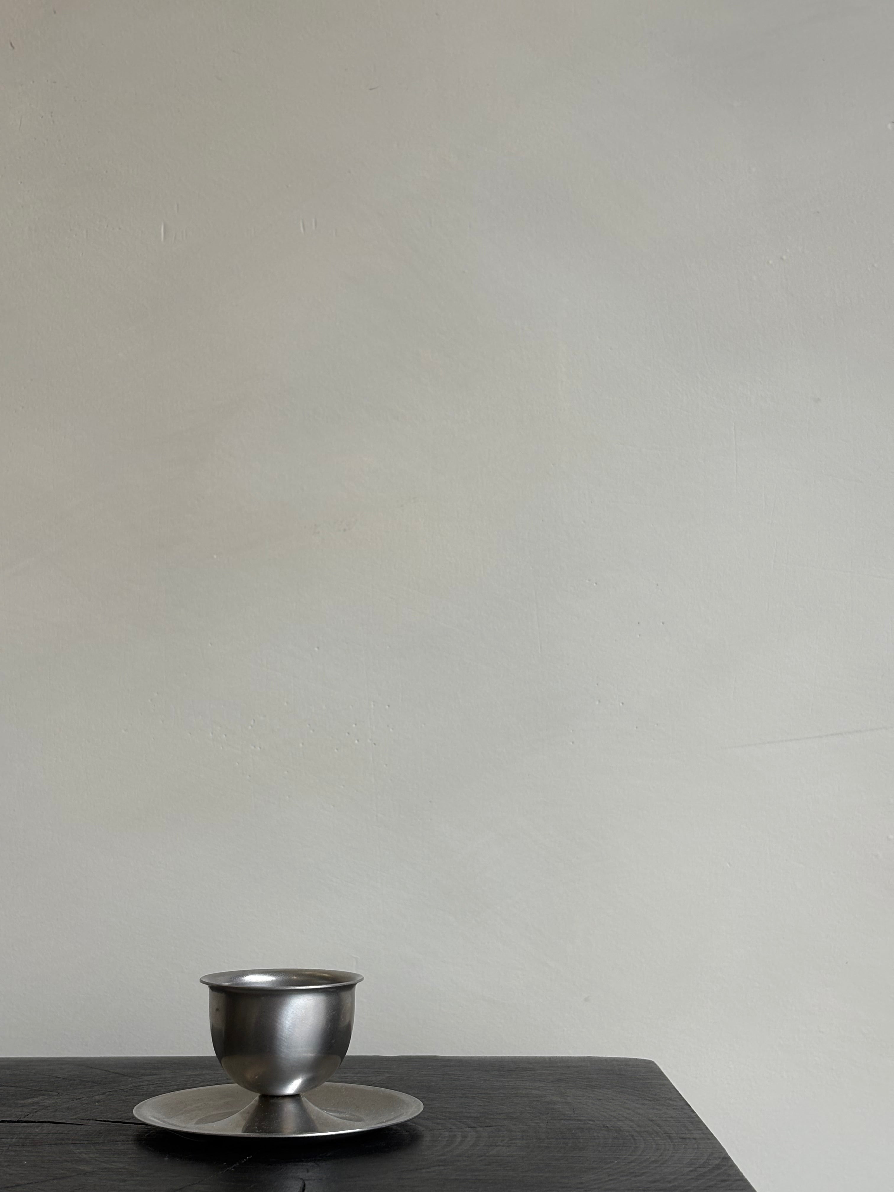 CHROME EGG CUPS