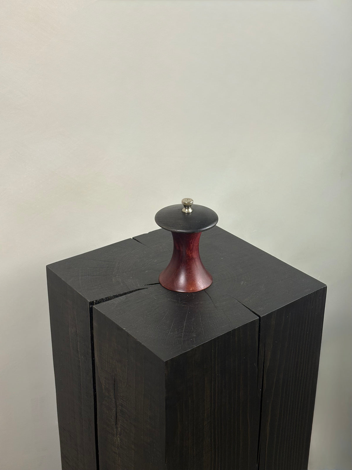 MUSHROOM SHAPED SPICE MILL
