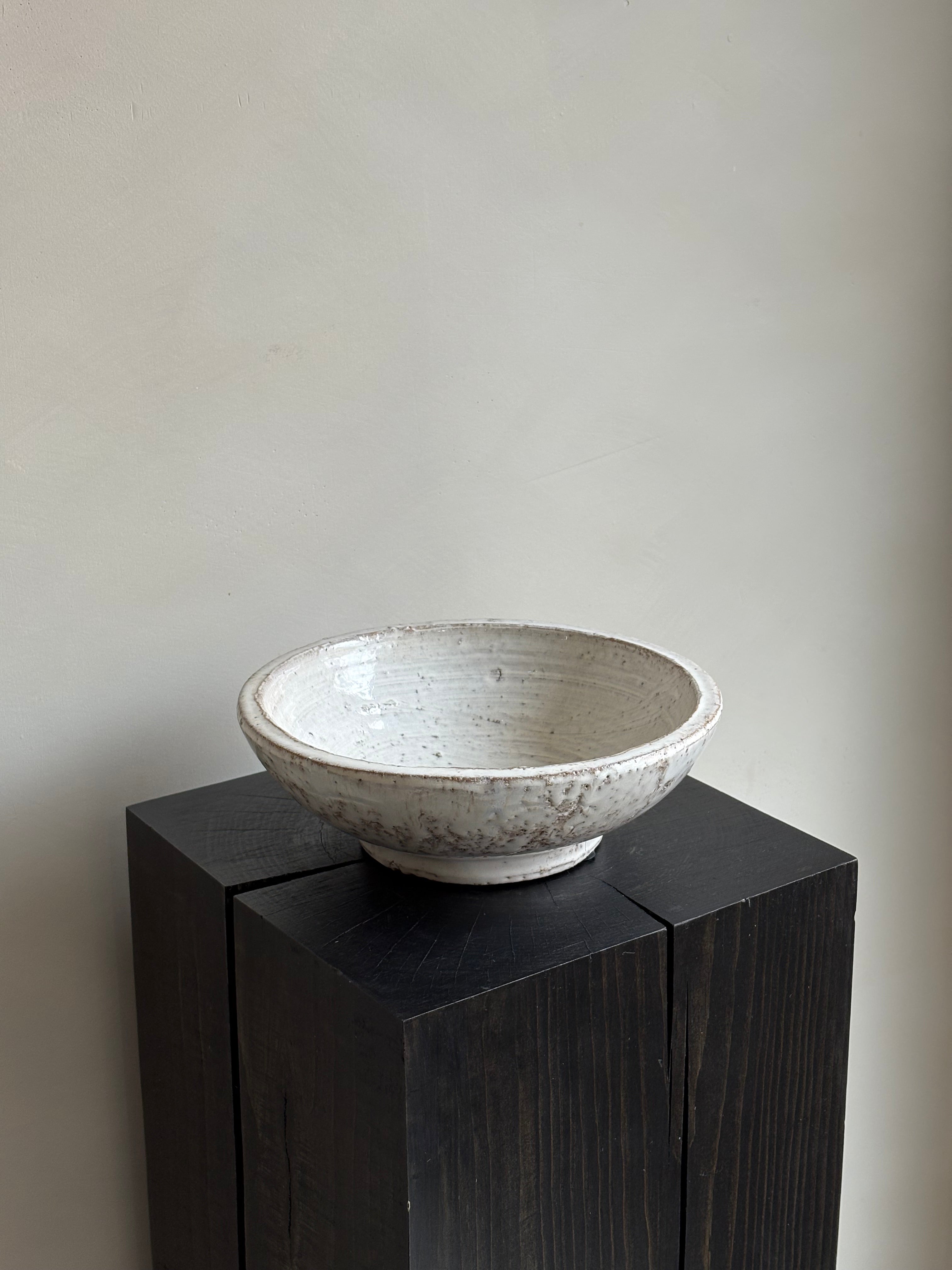 STONEWARE PEDESTAL BOWL
