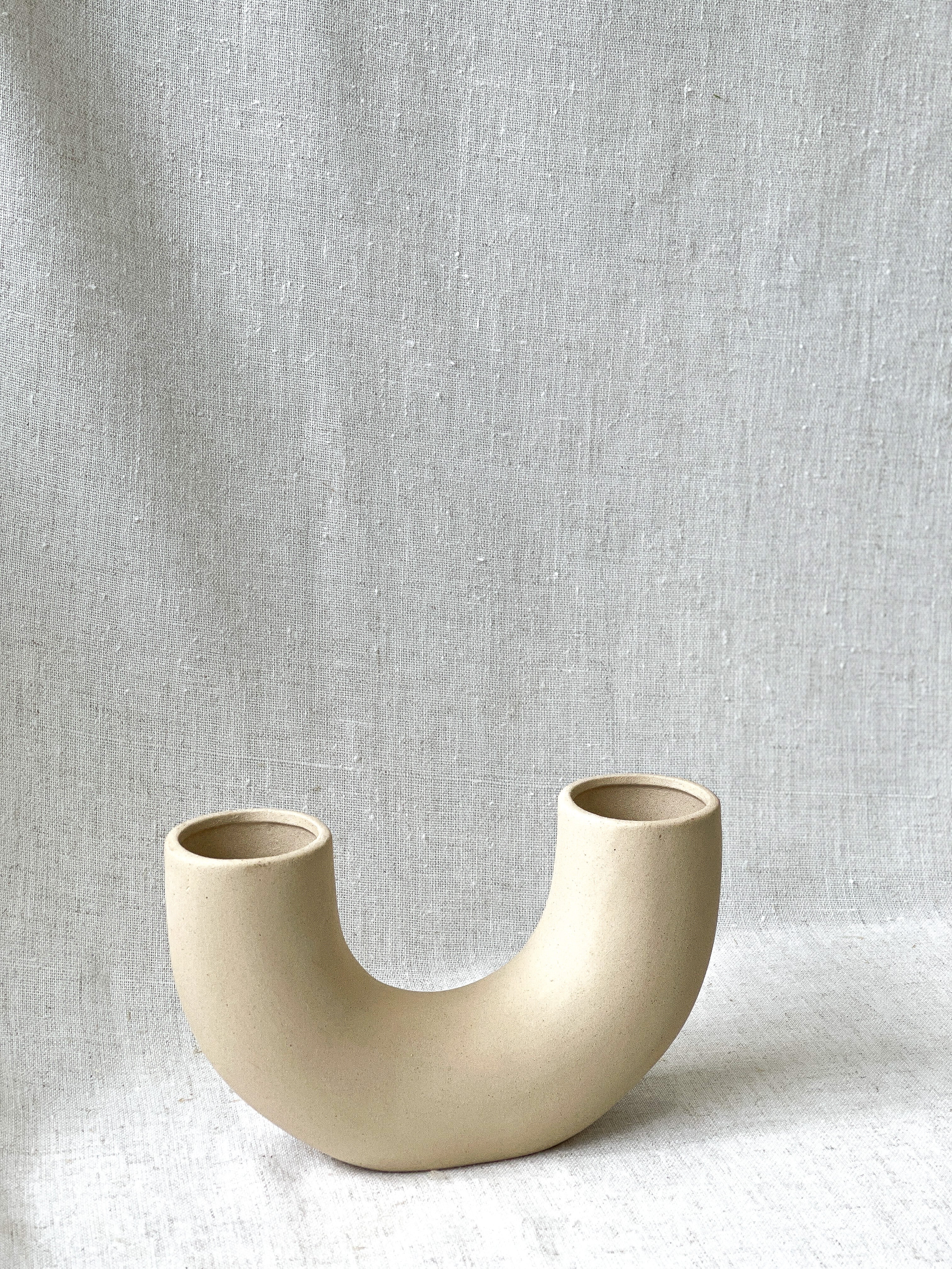 DIEM U-SHAPED VASE