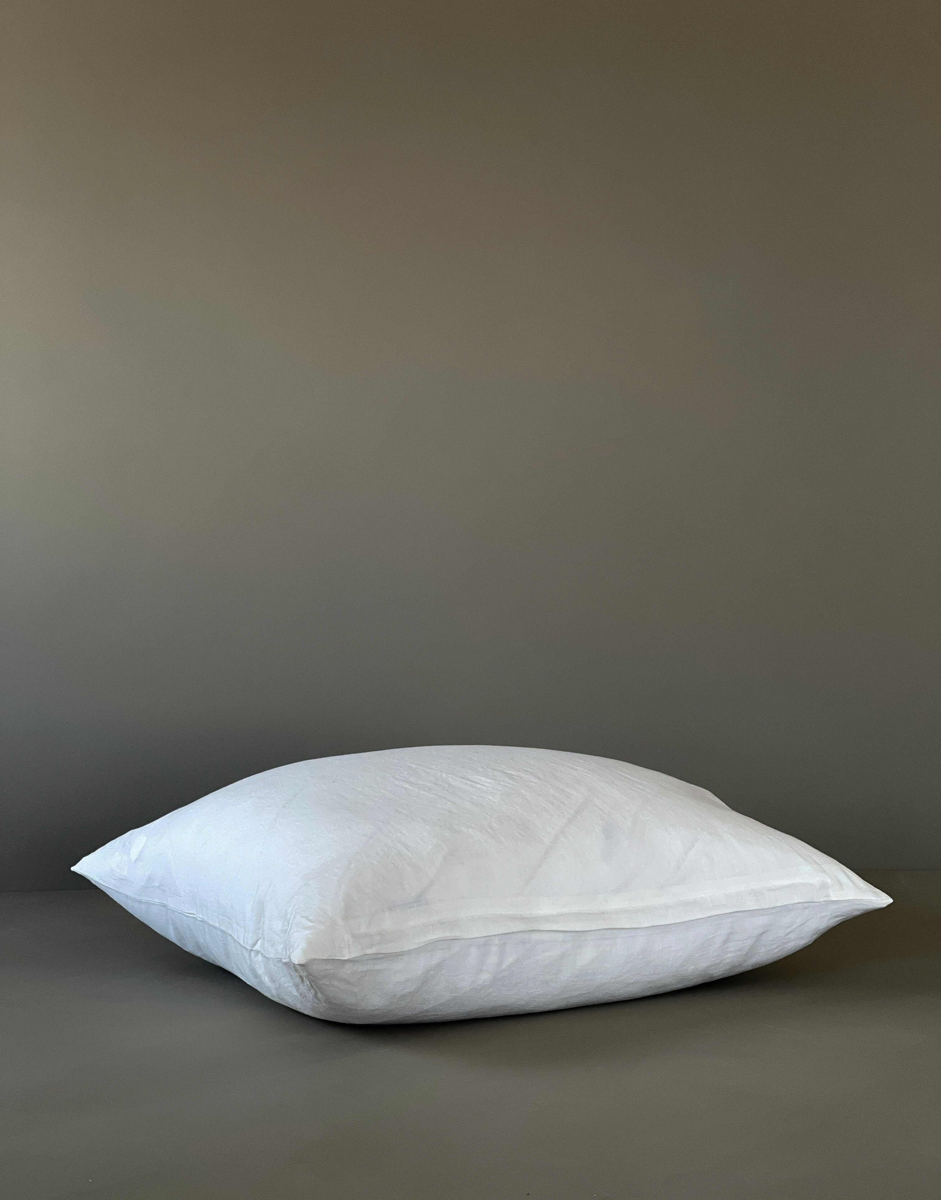 24" SOLID LINEN PILLOW COVER | IVORY | BLVG COLLECTION