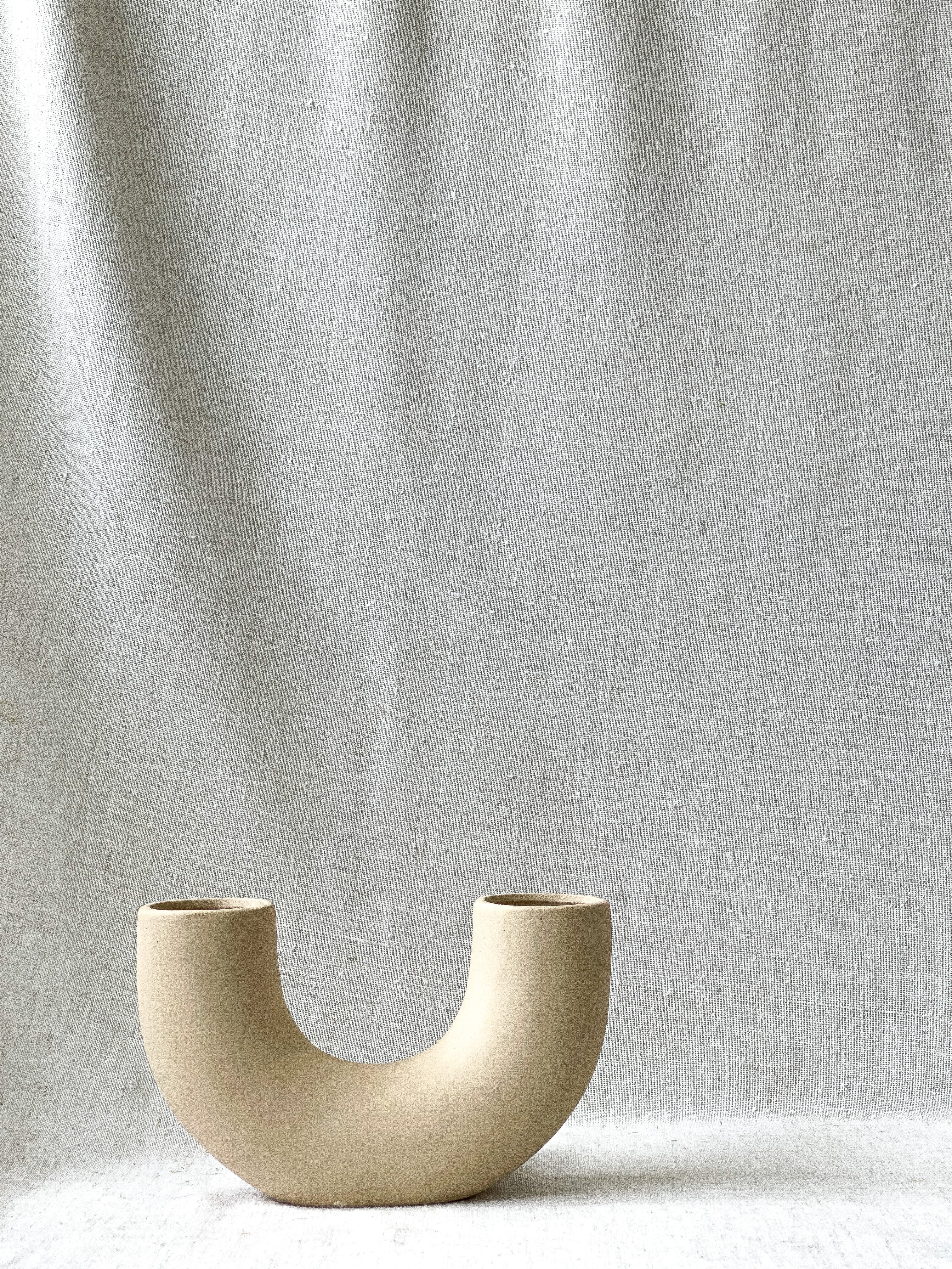 DIEM U-SHAPED VASE