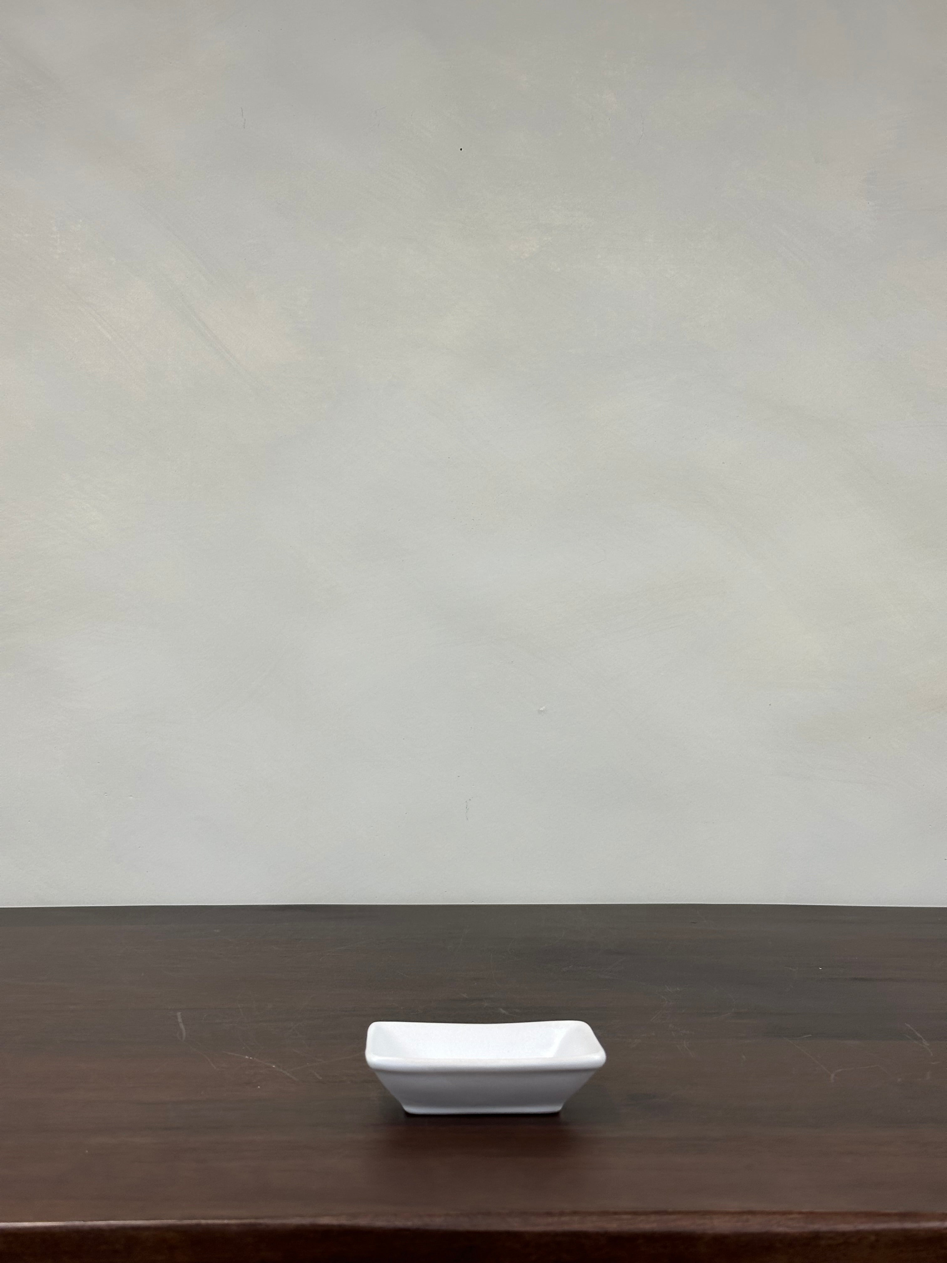 CERAMIC WHITE DISH