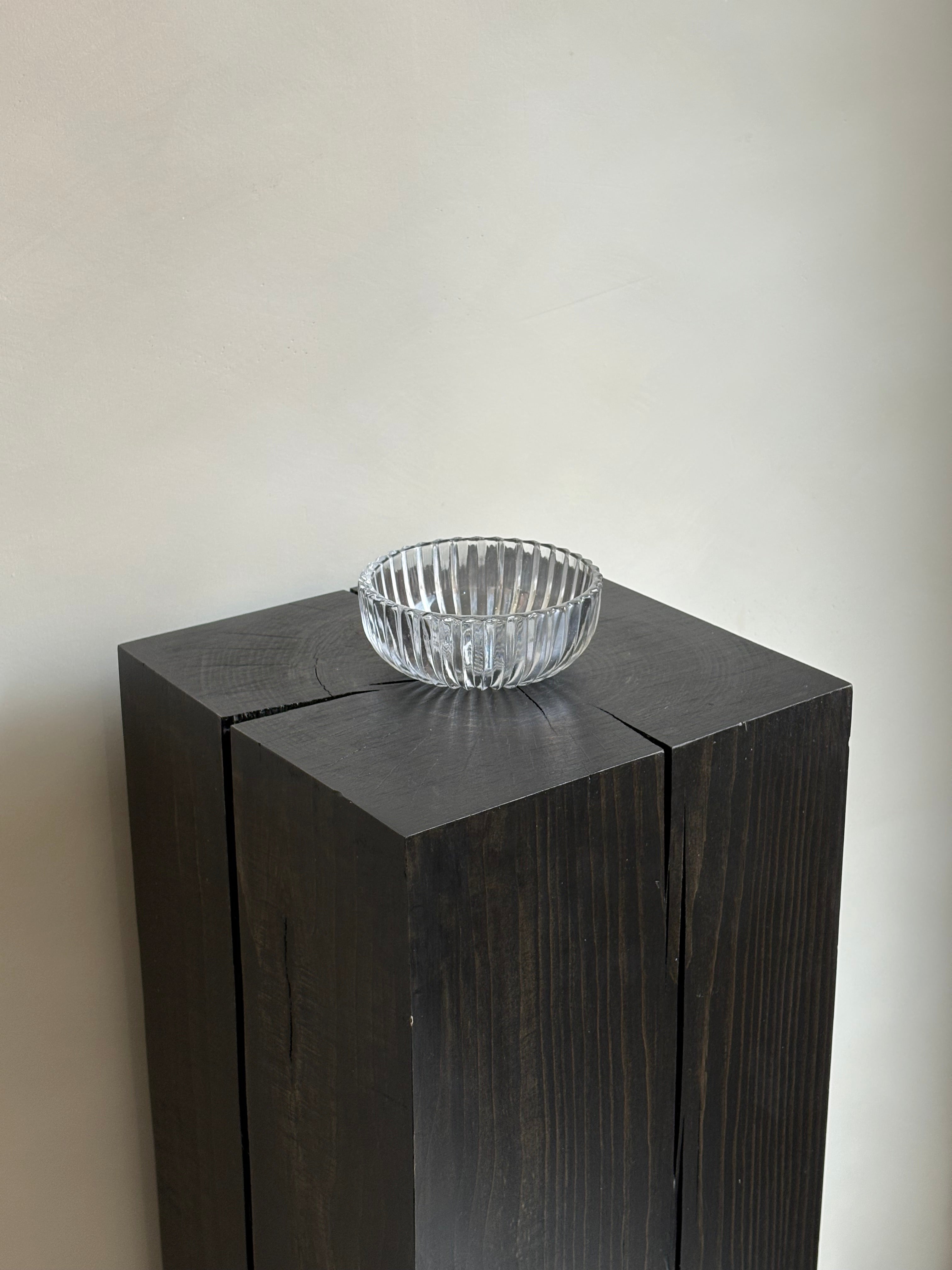 PLEATED CRYSTAL DISH