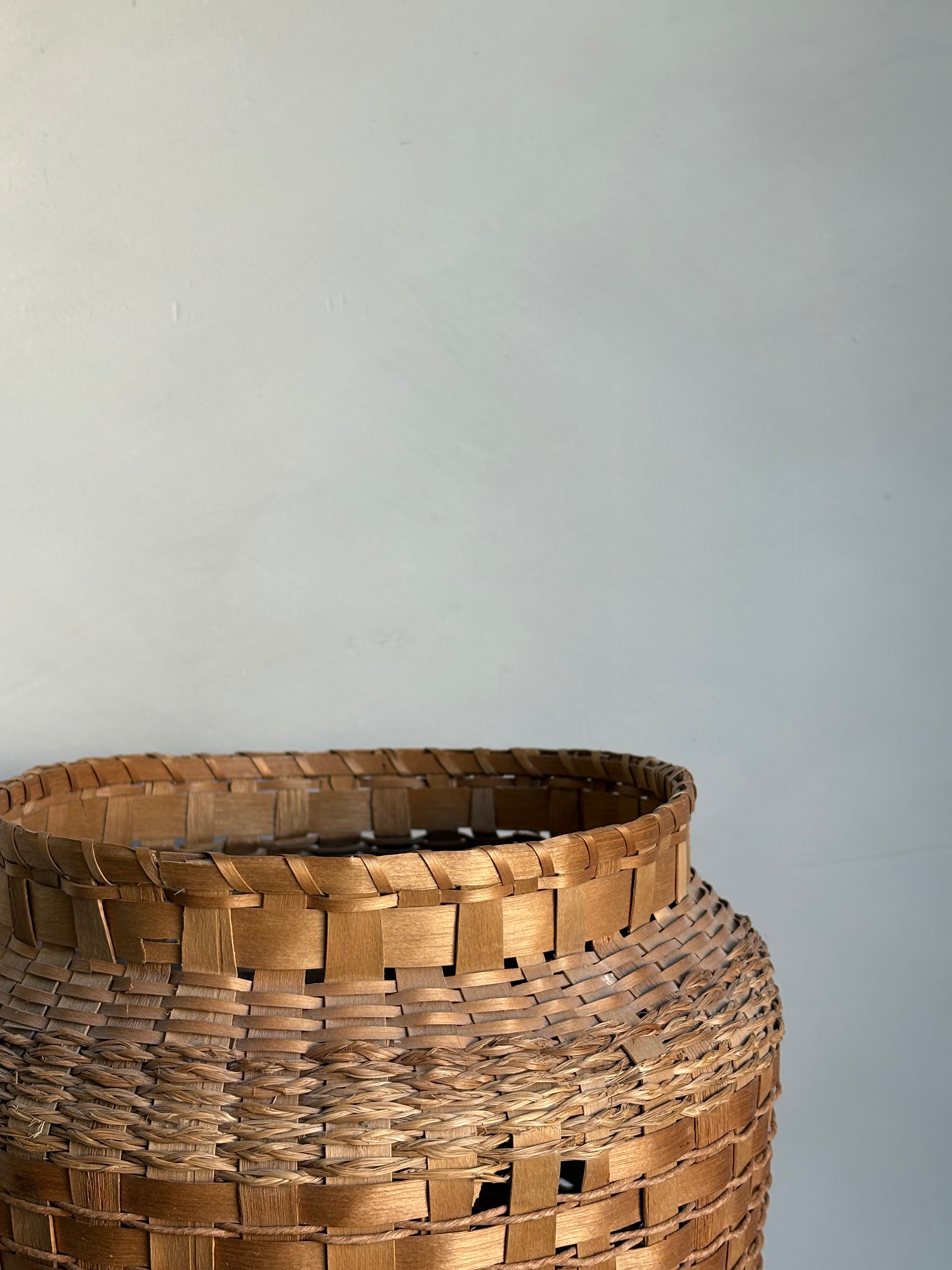 ROUND BASKET