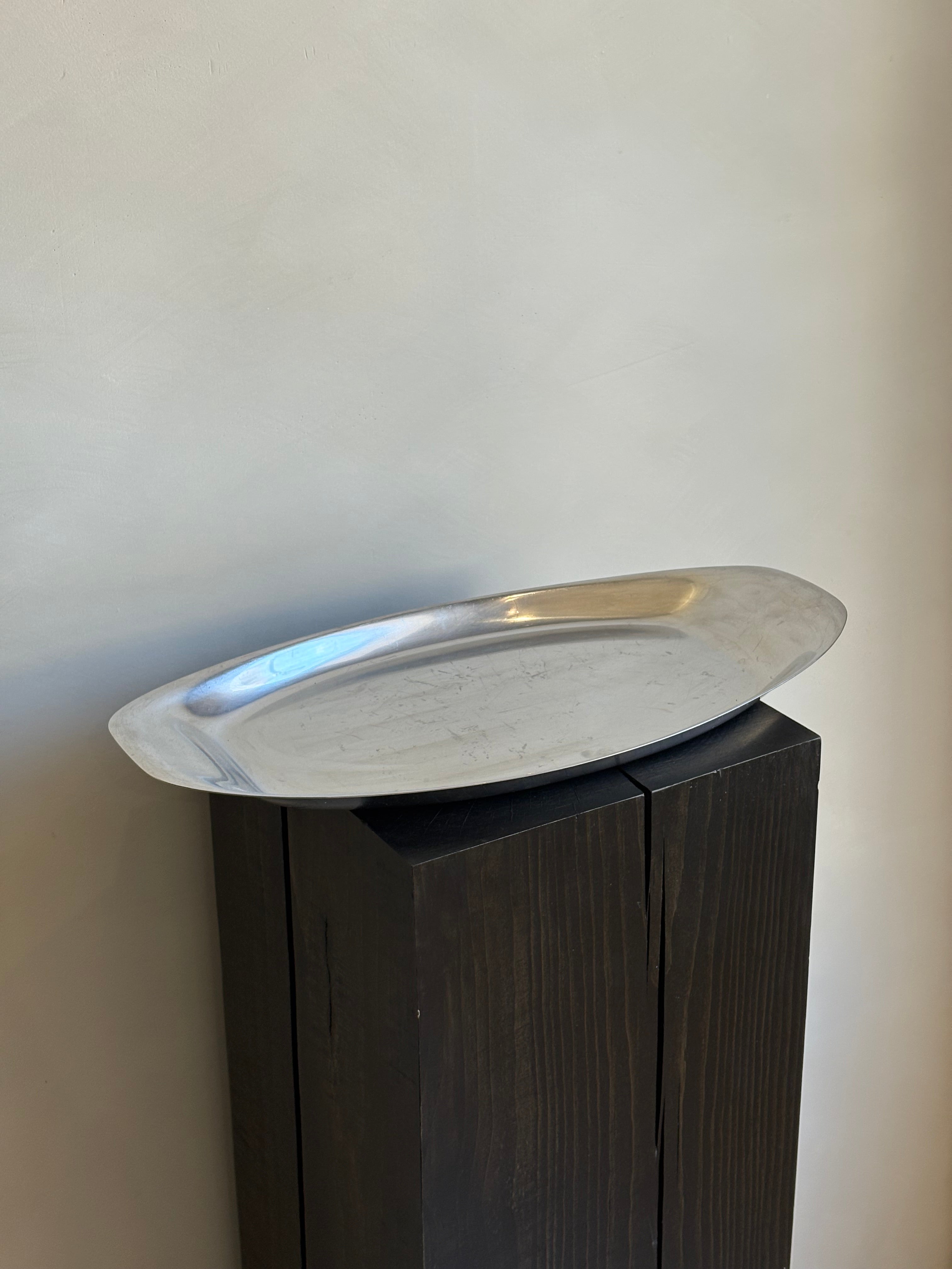 LARGE OVAL CHROME TRAY