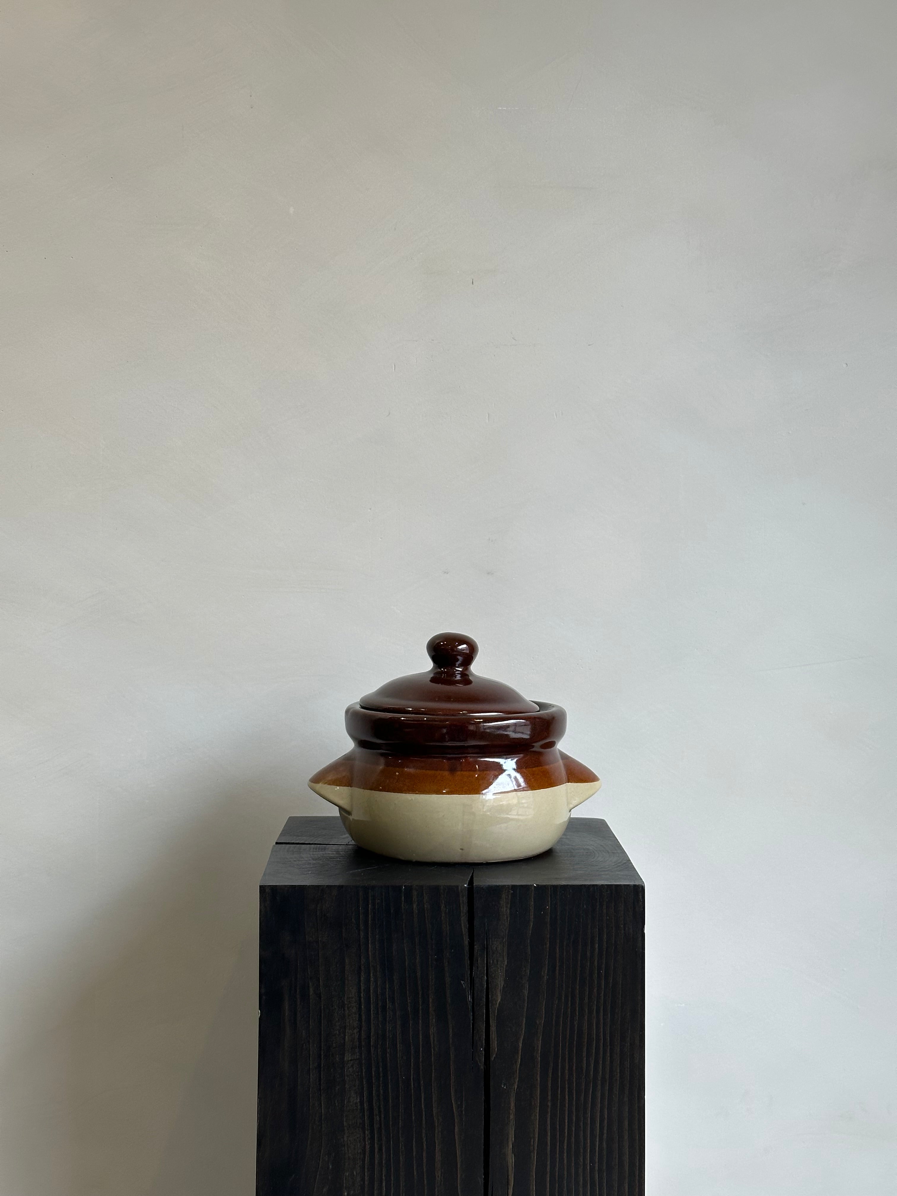 MERLE POTTERY