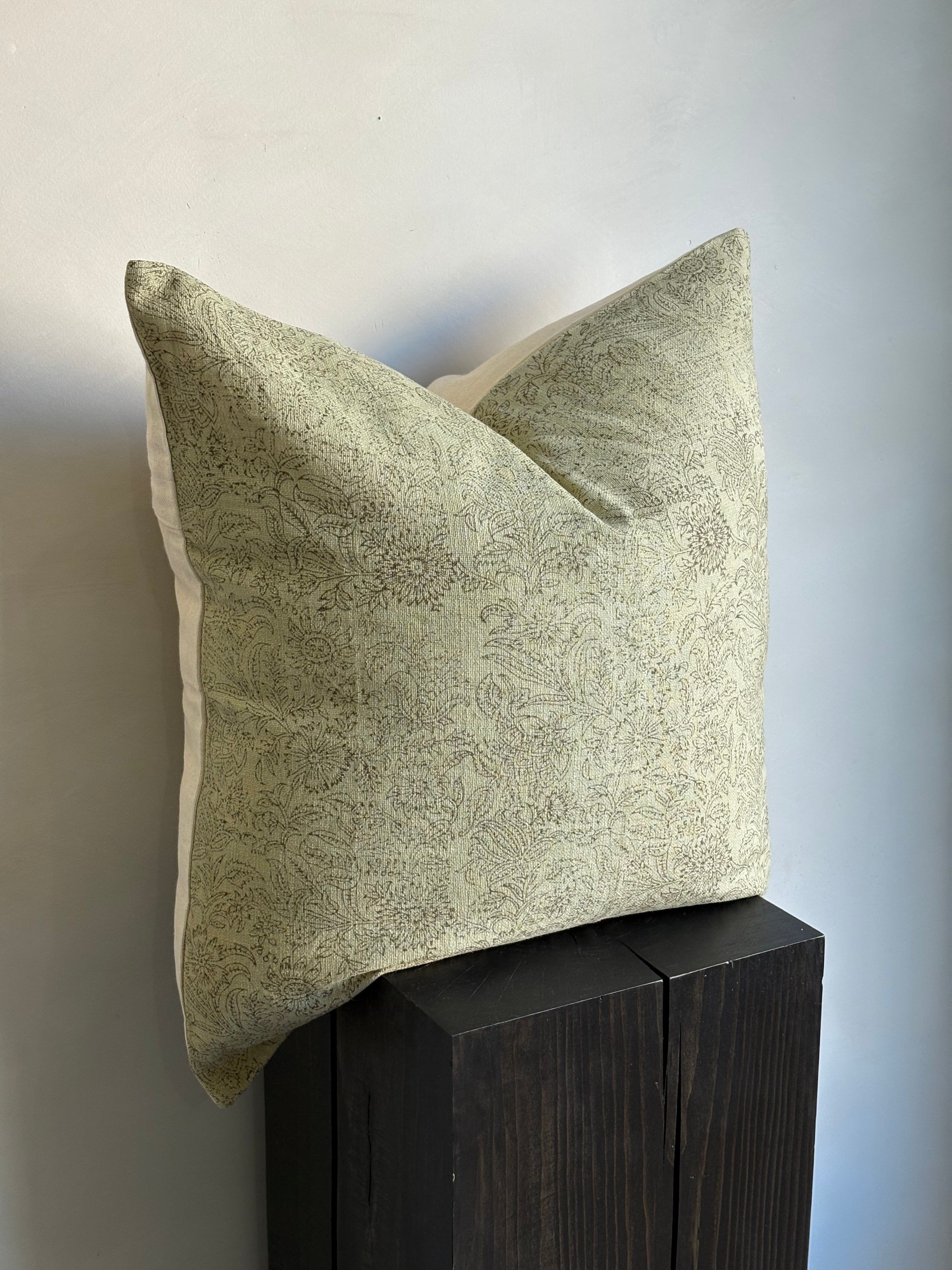 INKED VINE | PILLOW COVER