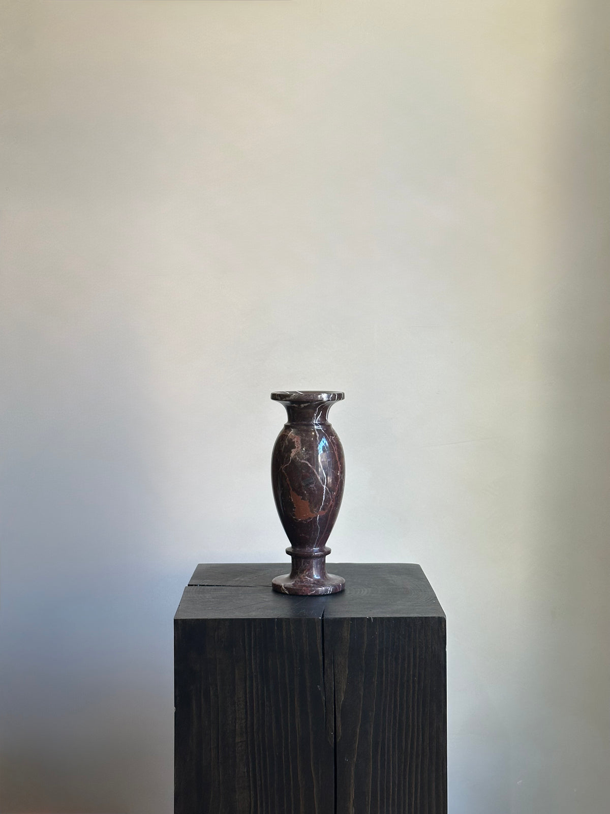 BURGUNDY MARBLE VASE