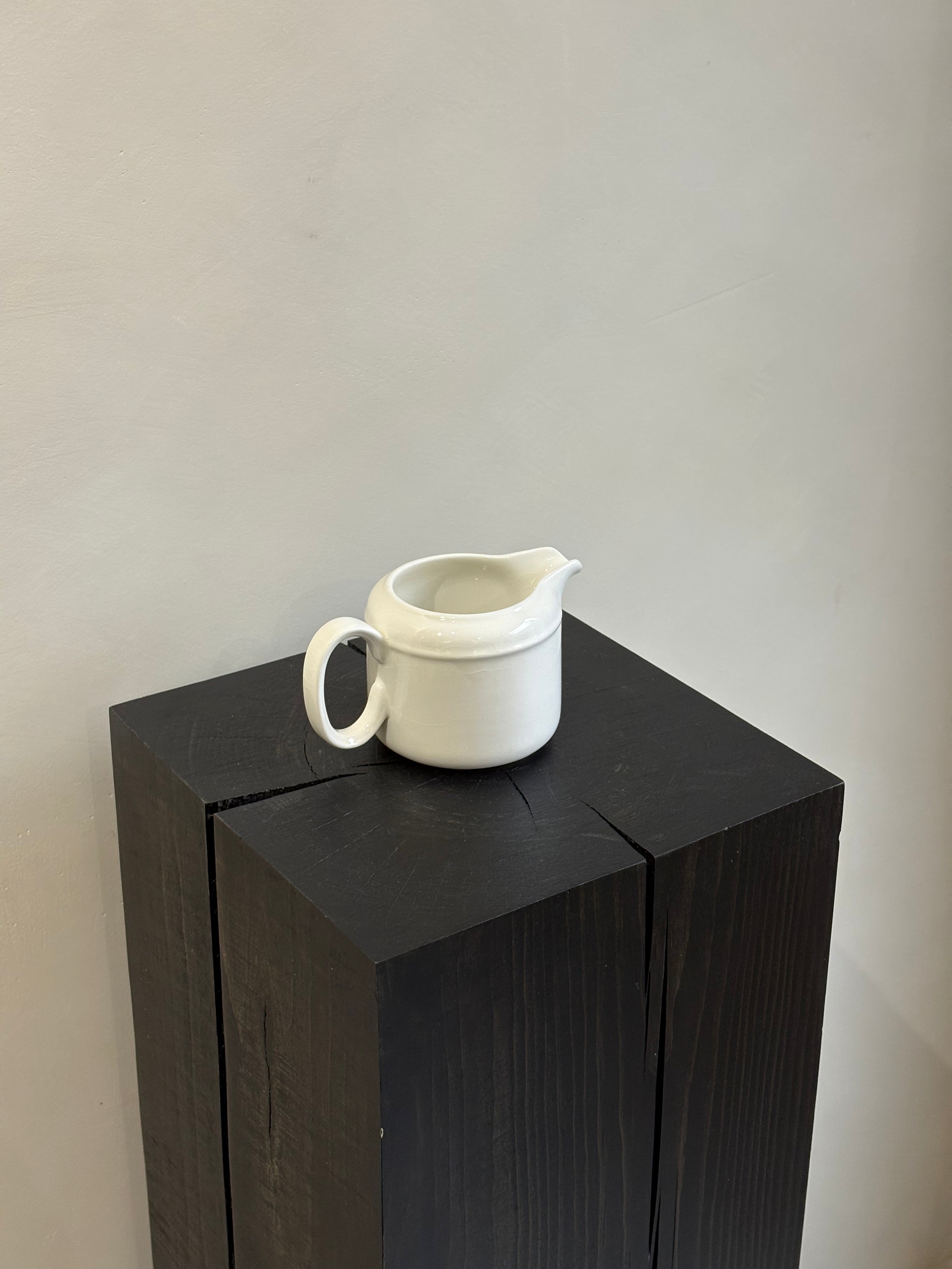 SIMPLE IVORY PITCHER