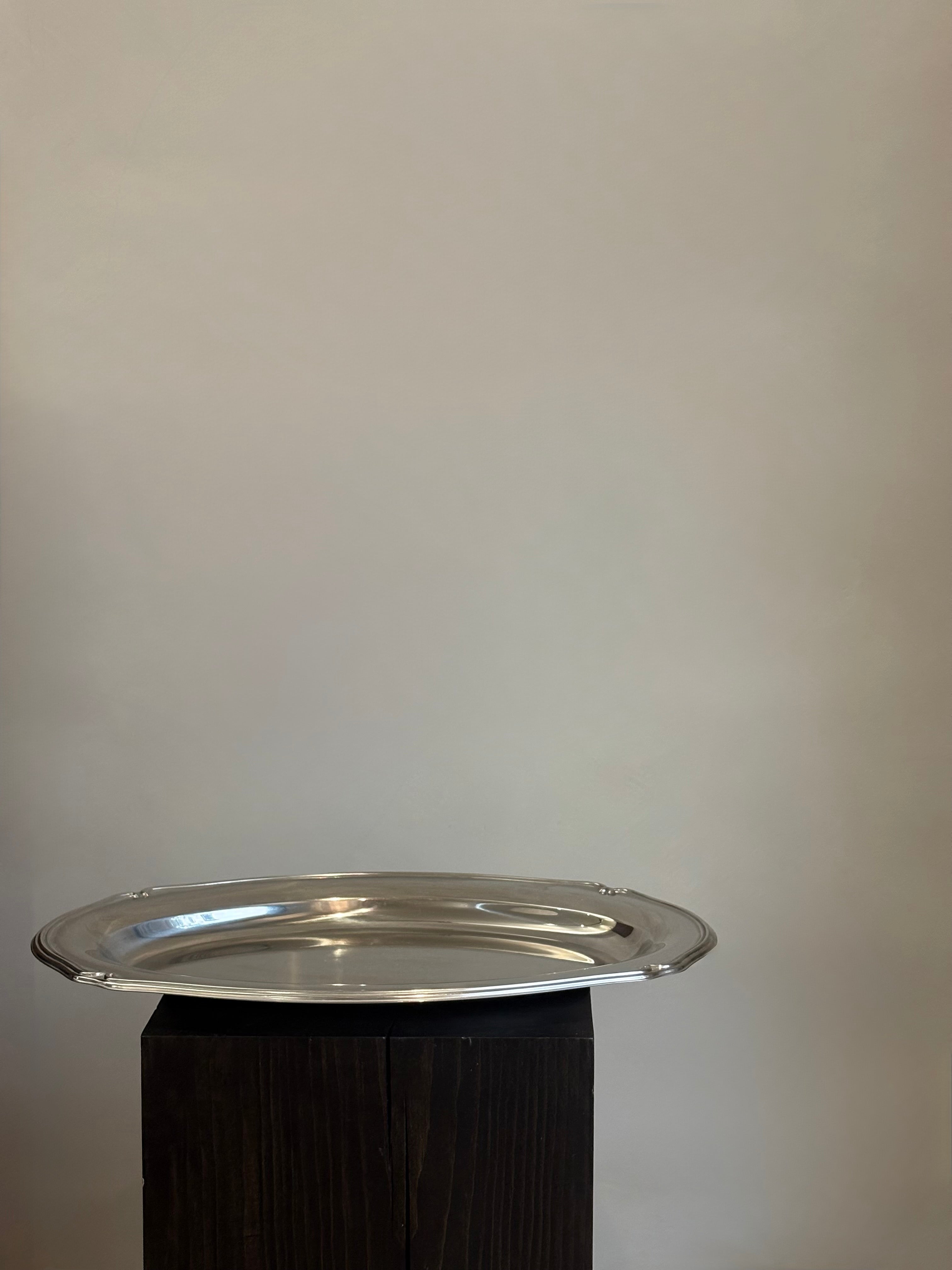 SCALLOPED OVAL PLATTER