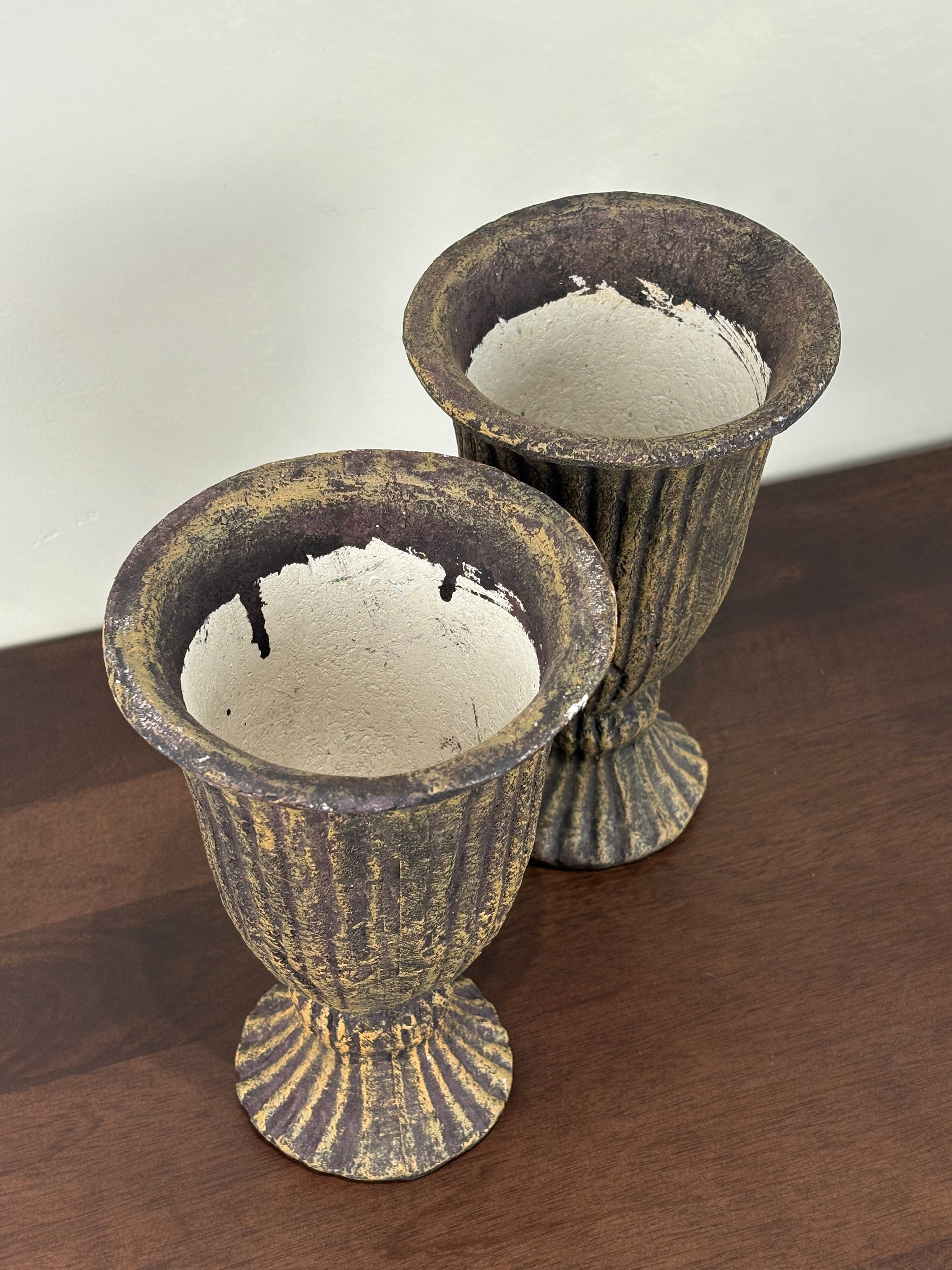 TEXTURED PEDESTAL VASE