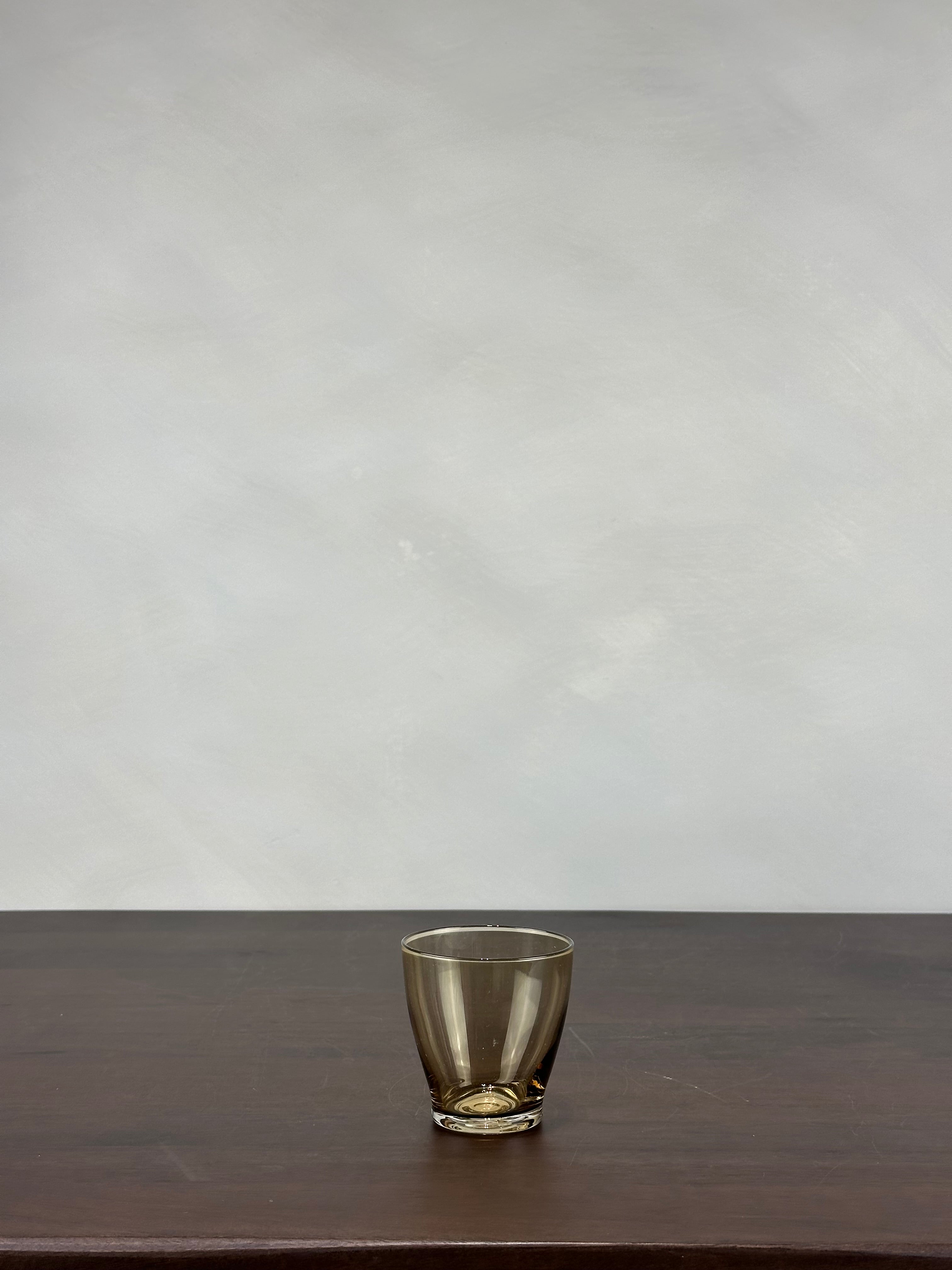 AMBER GLASS