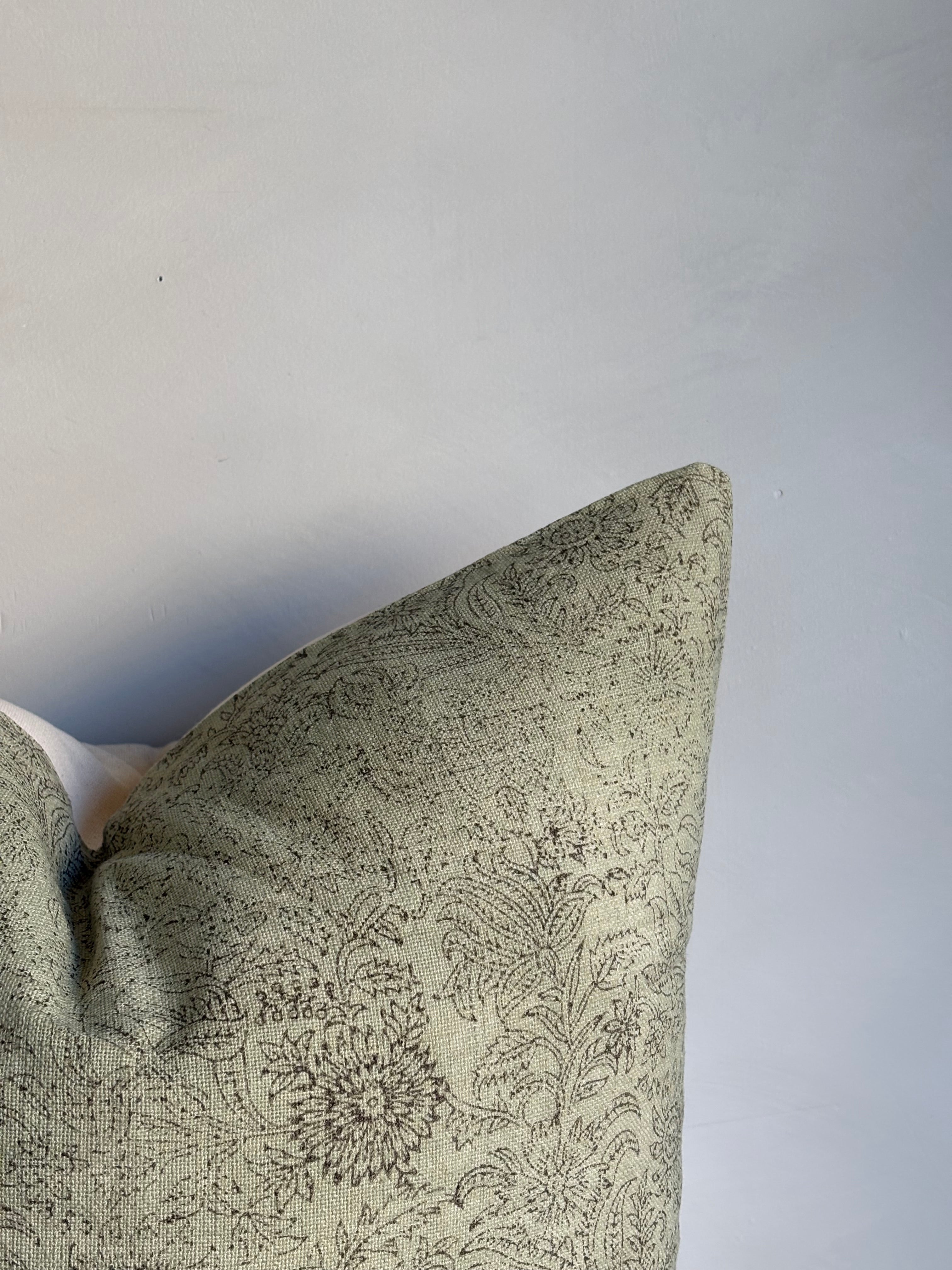 INKED VINE | PILLOW COVER