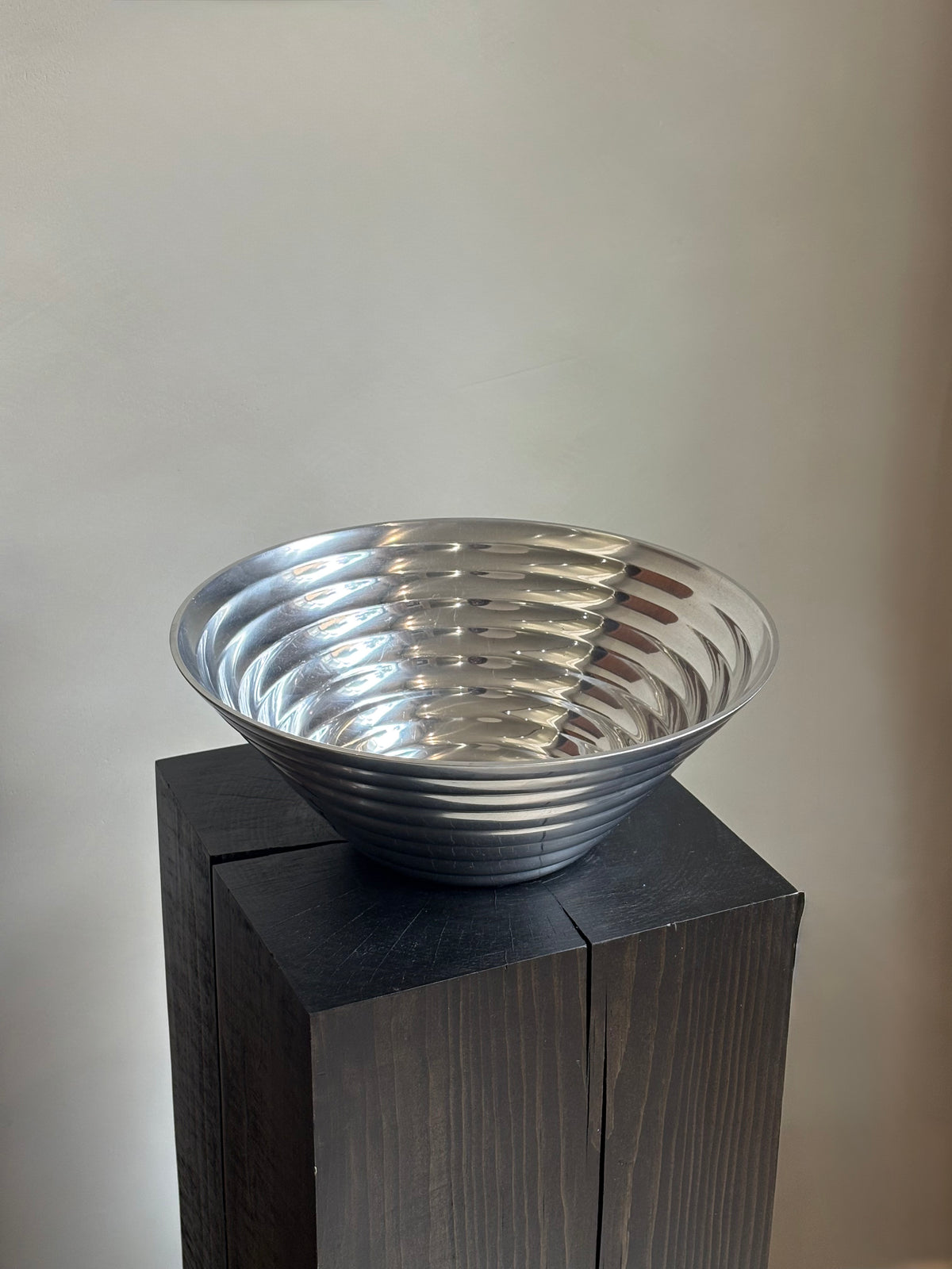 RIBBED CHROME BOWL