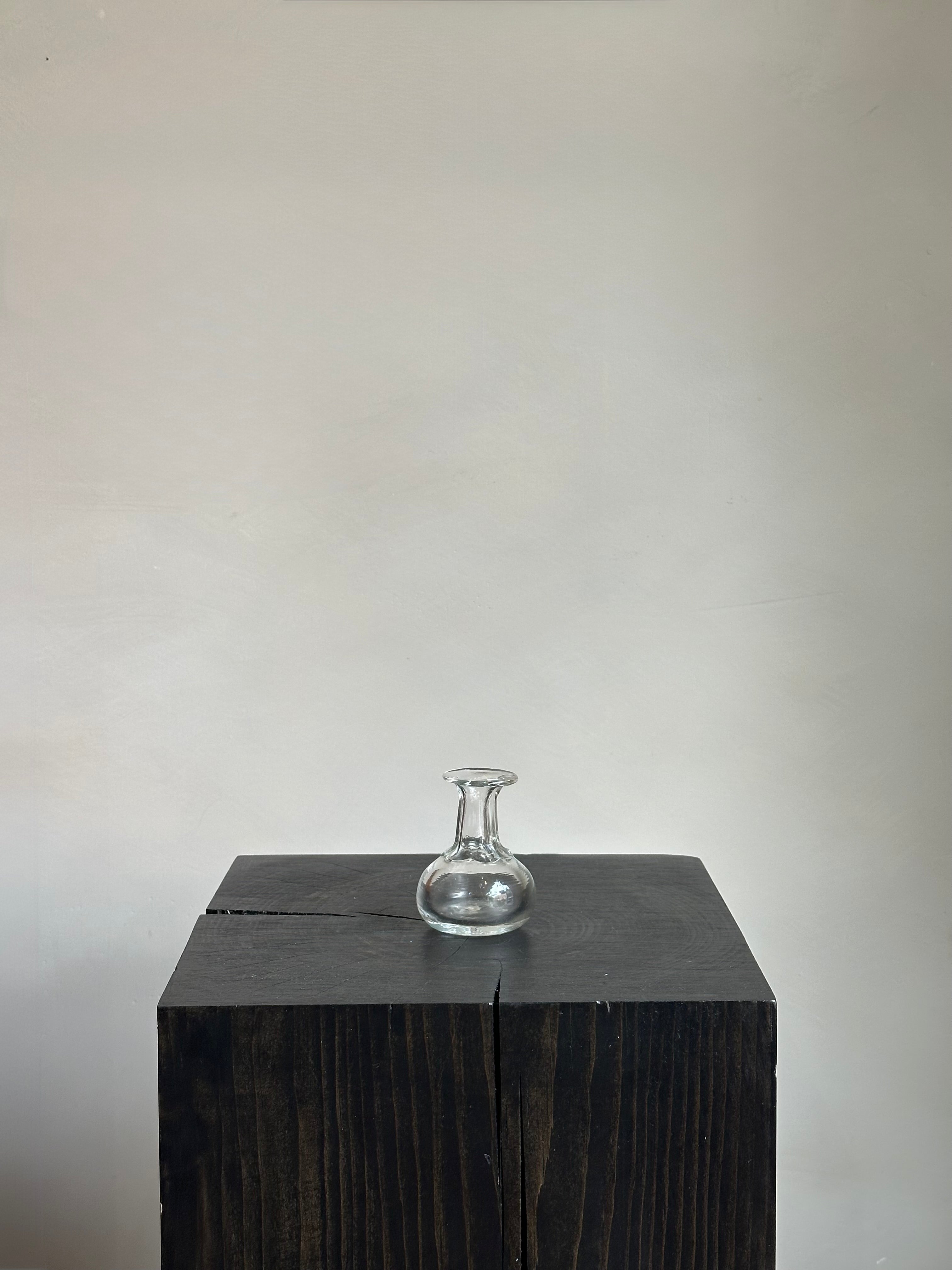 PETITE BUD VASE