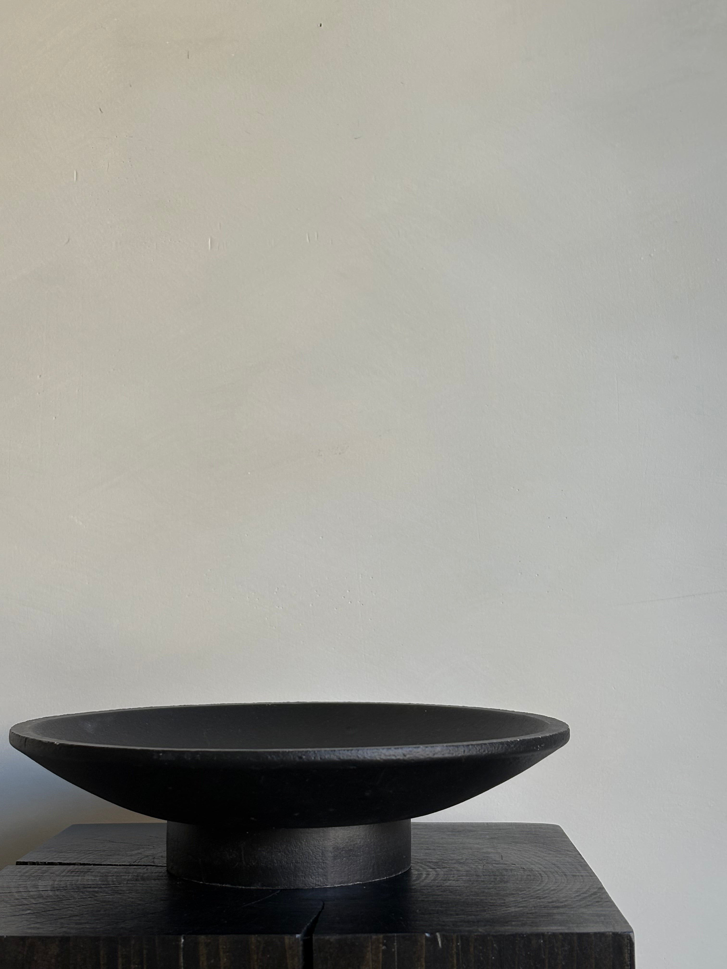 BLACK PEDESTAL BOWL