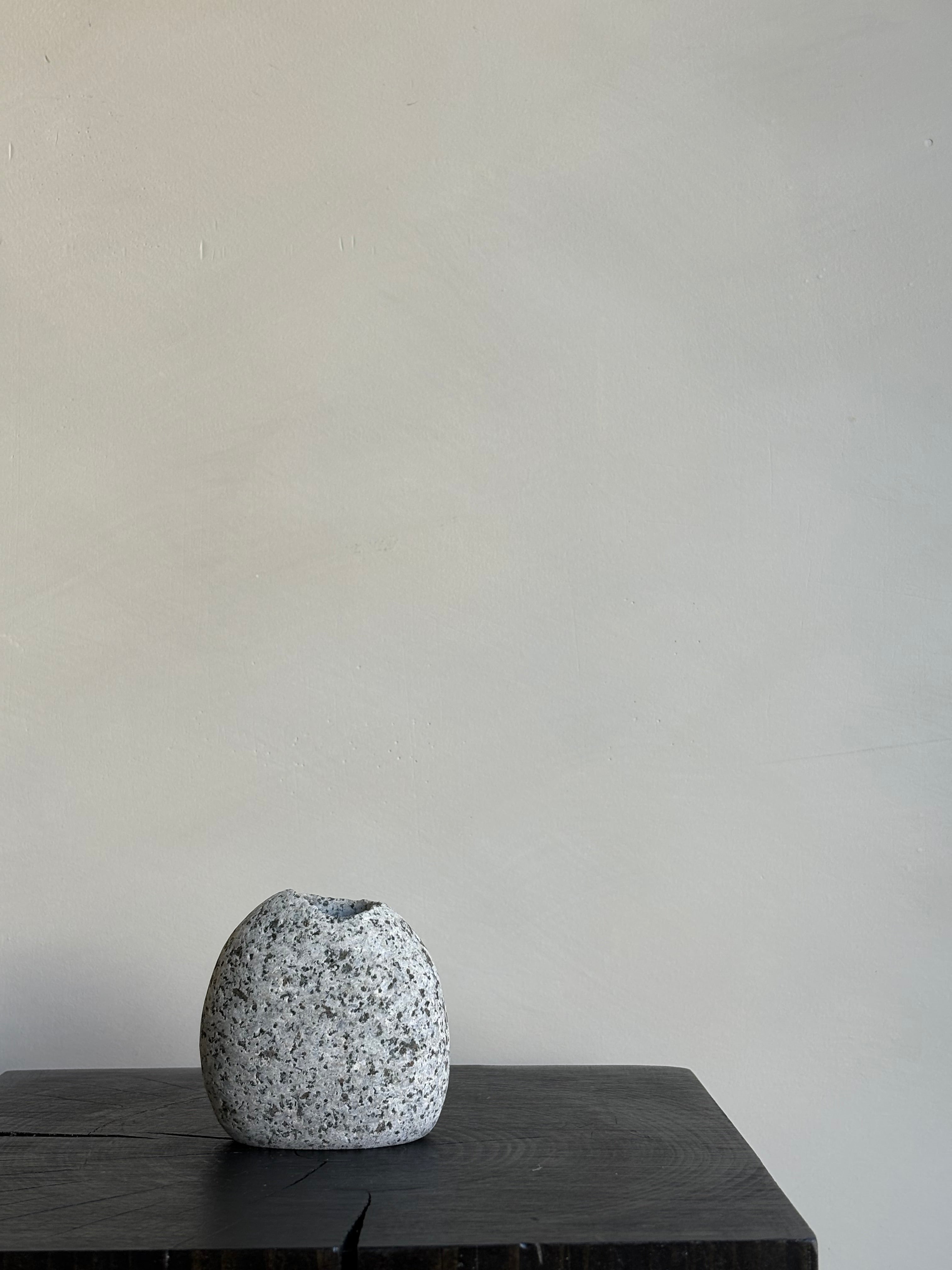 BEACH STONE MATCH STRIKER