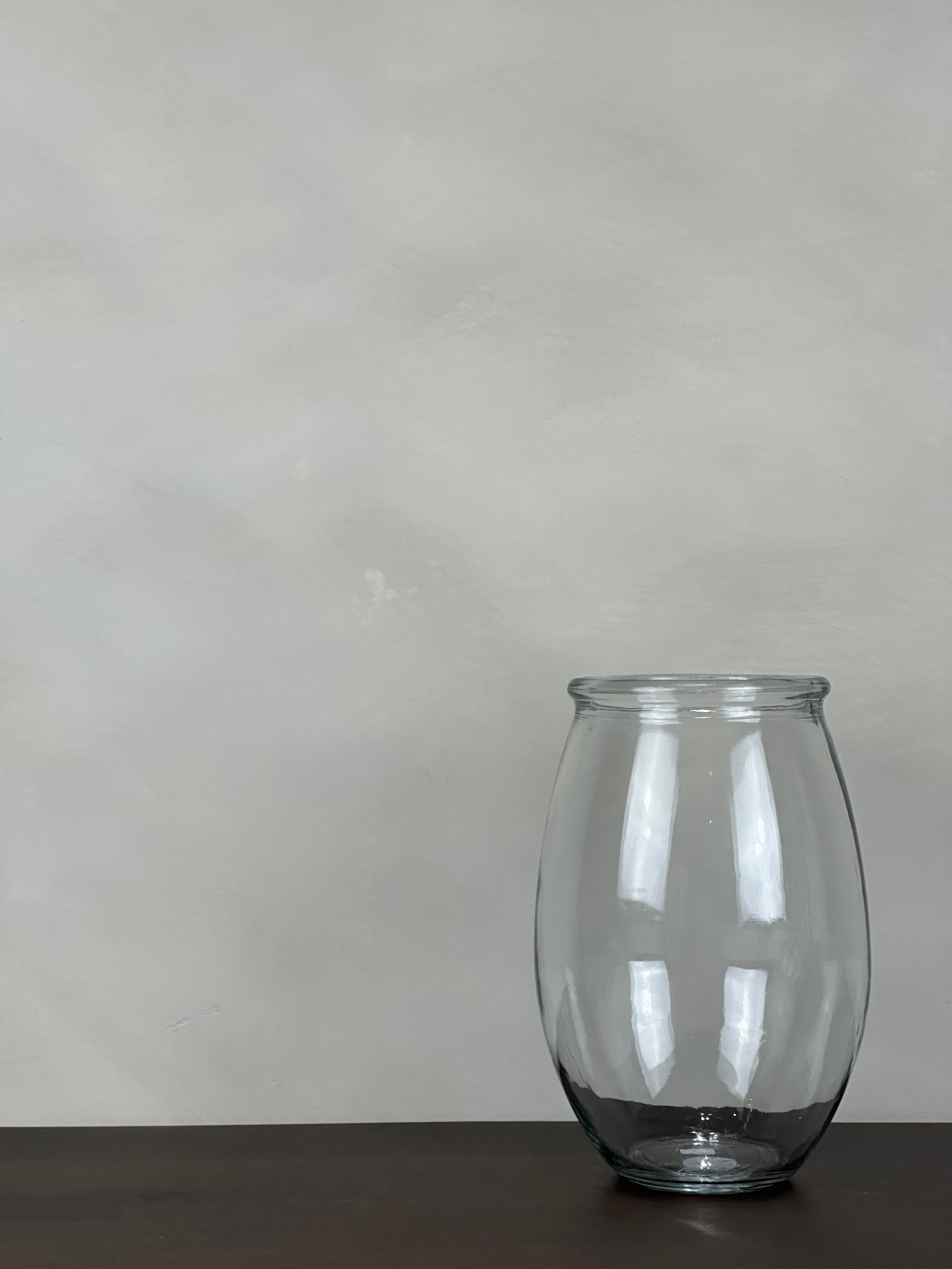 CLASSIC GLASS VASE
