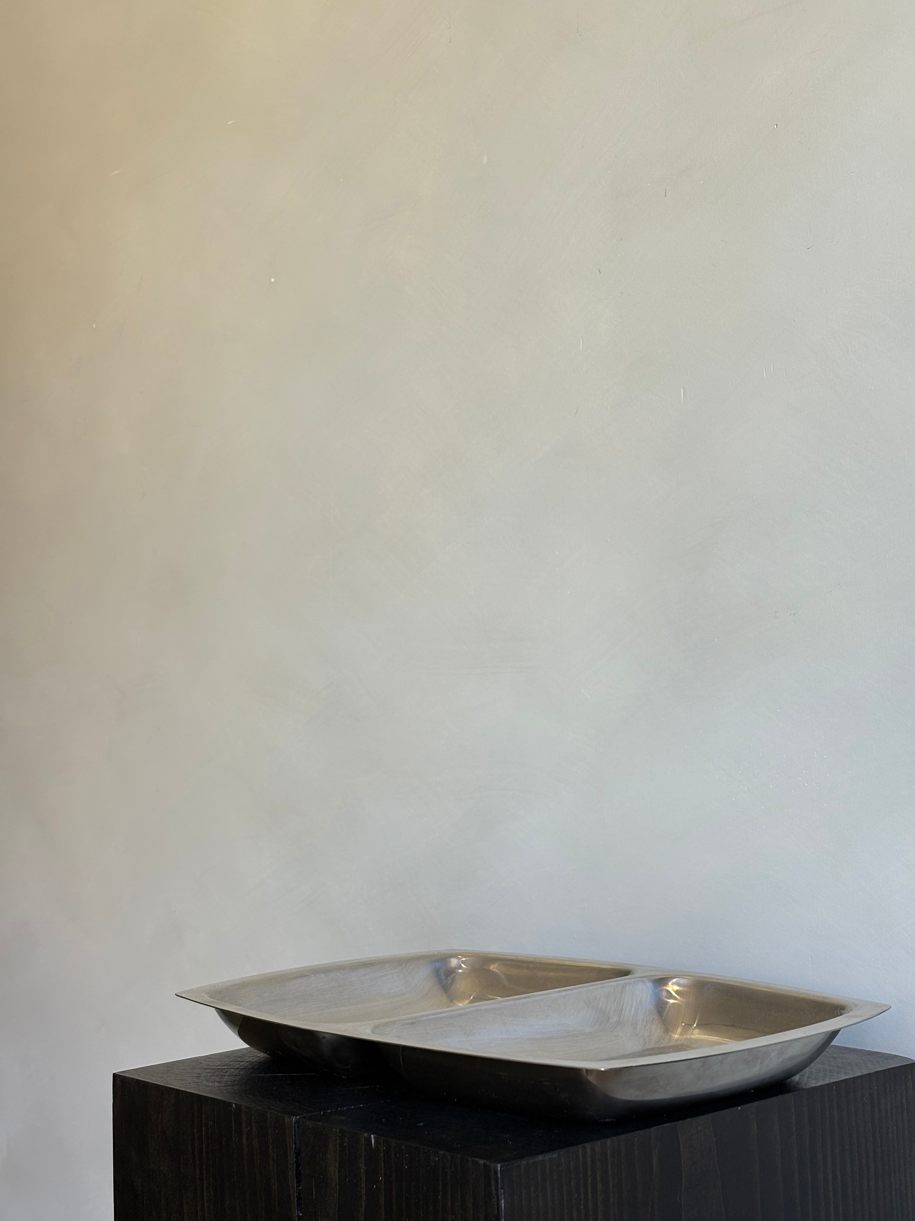 DUEL CHAMBER STAINLESS STEEL TRAY