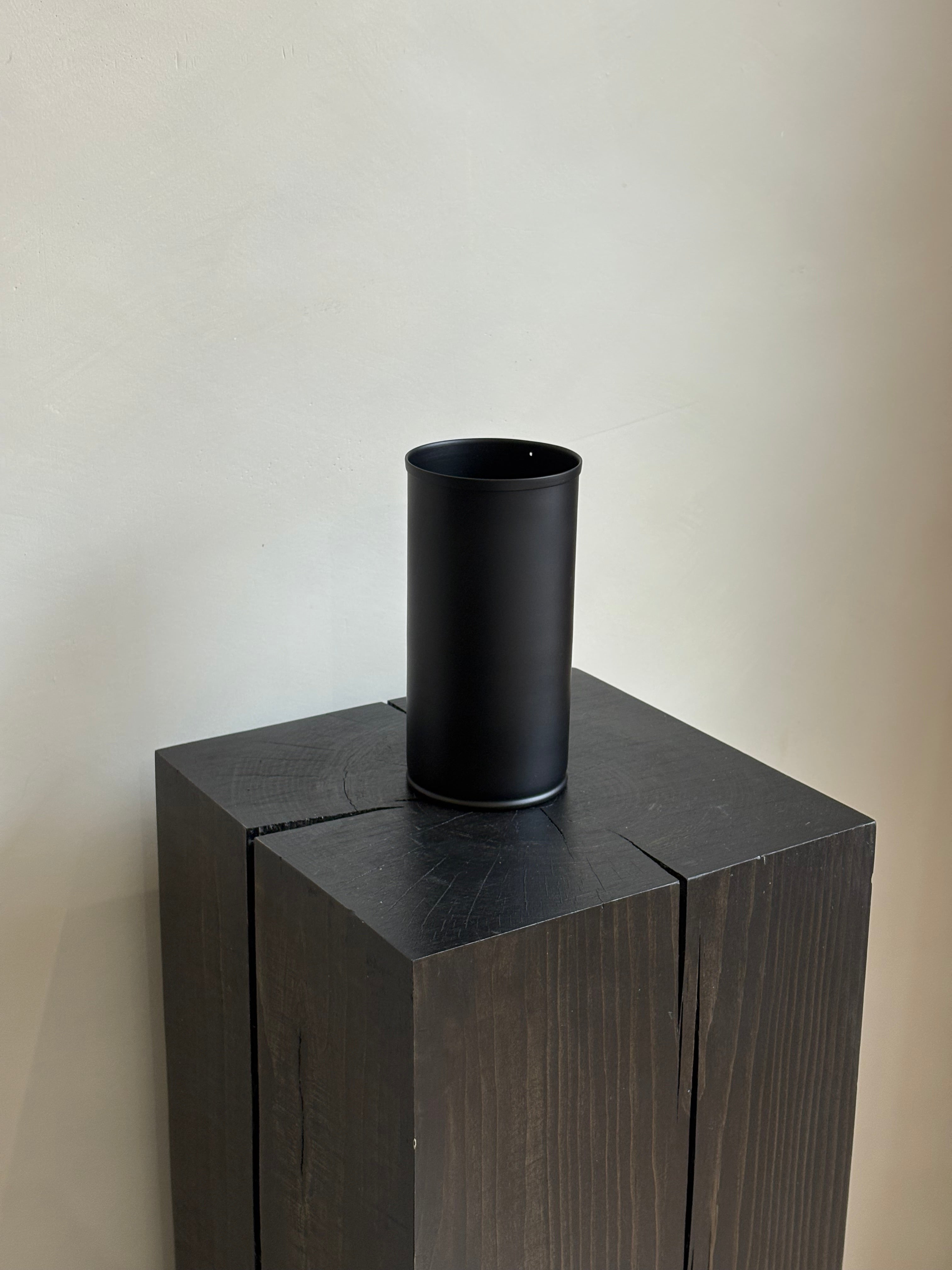 GENUINE BLACK VASE