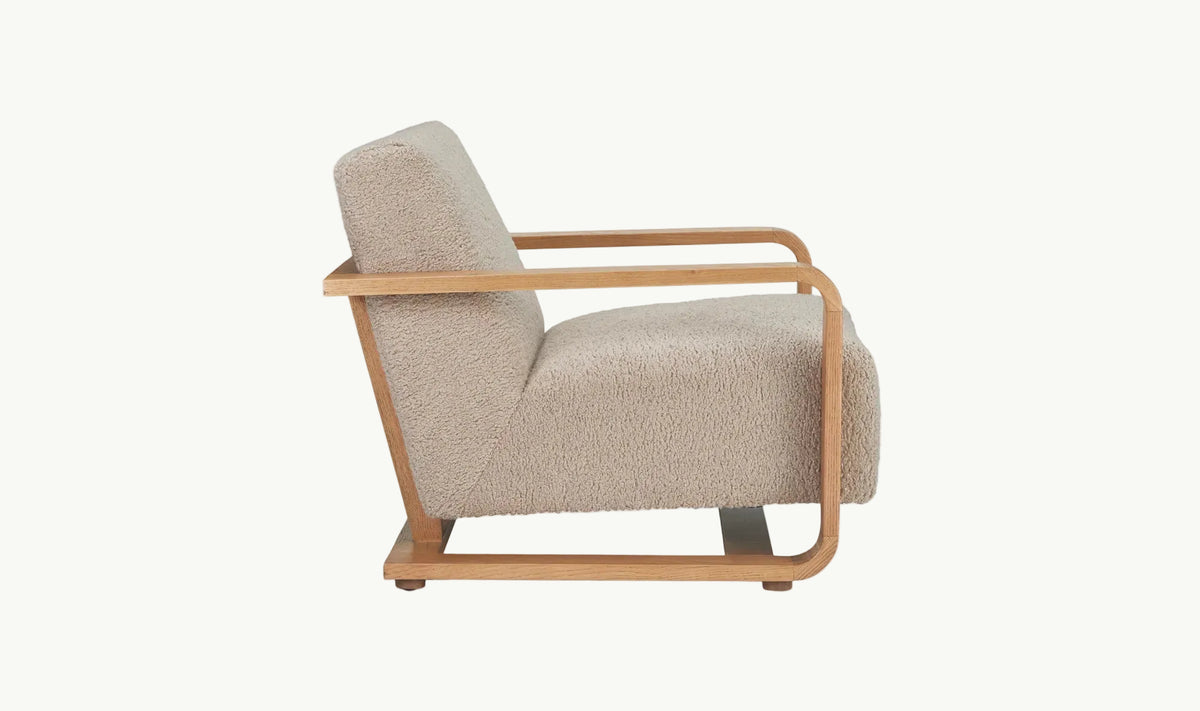 THE CAMDEN LOUNGE CHAIR