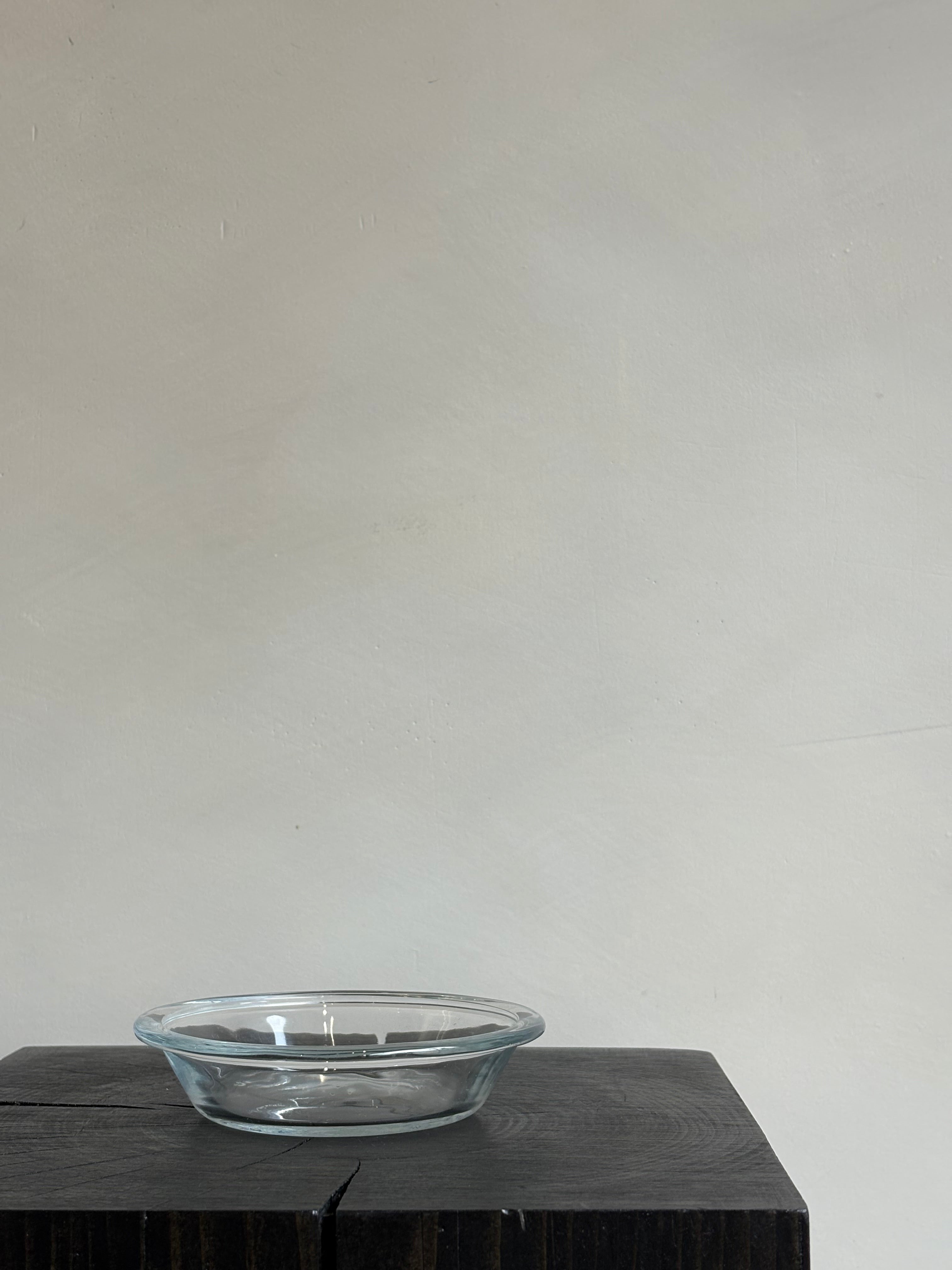 CLEAR SHALLOW BOWL