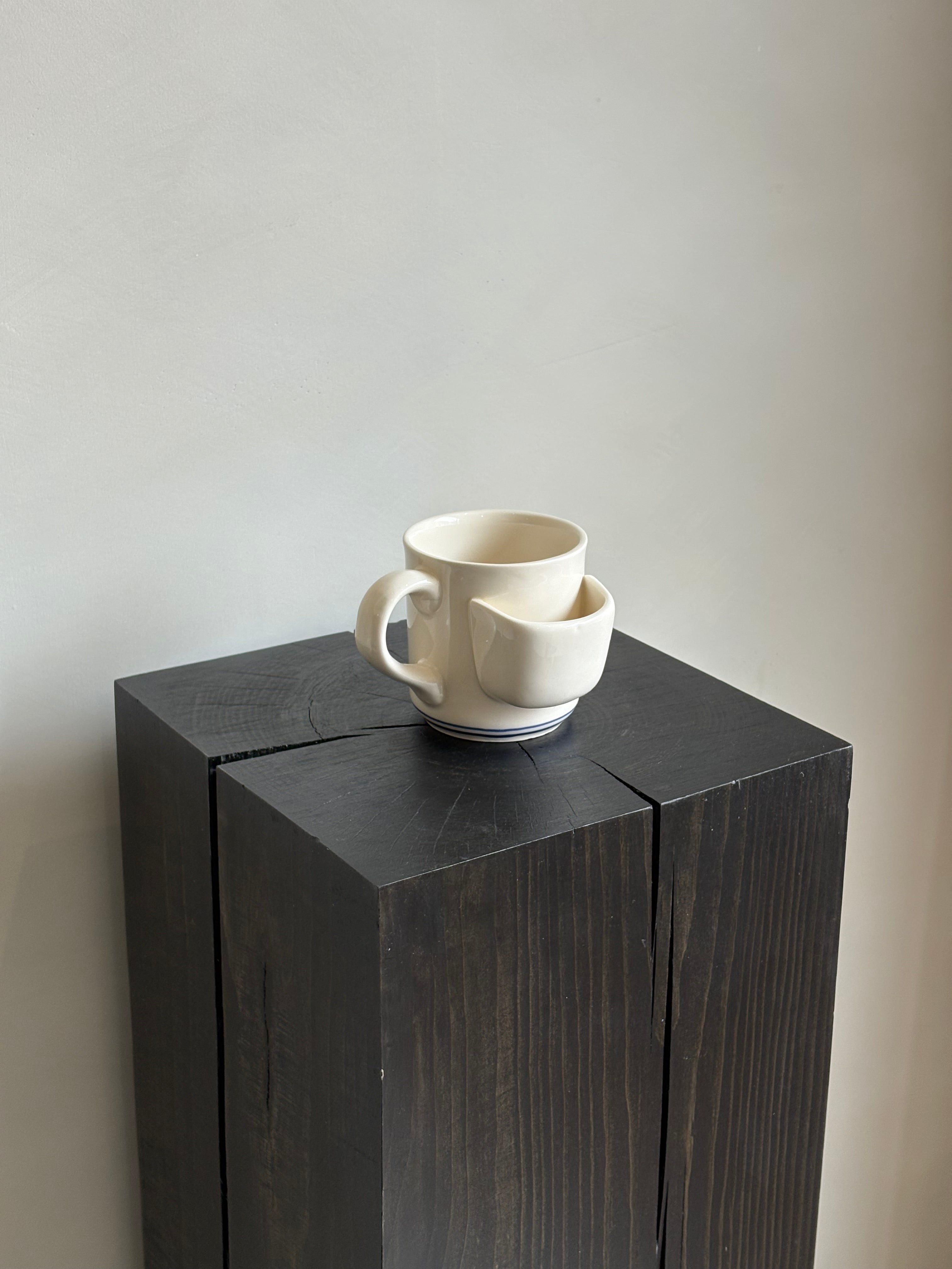 MUG WITH SPOON POUCH