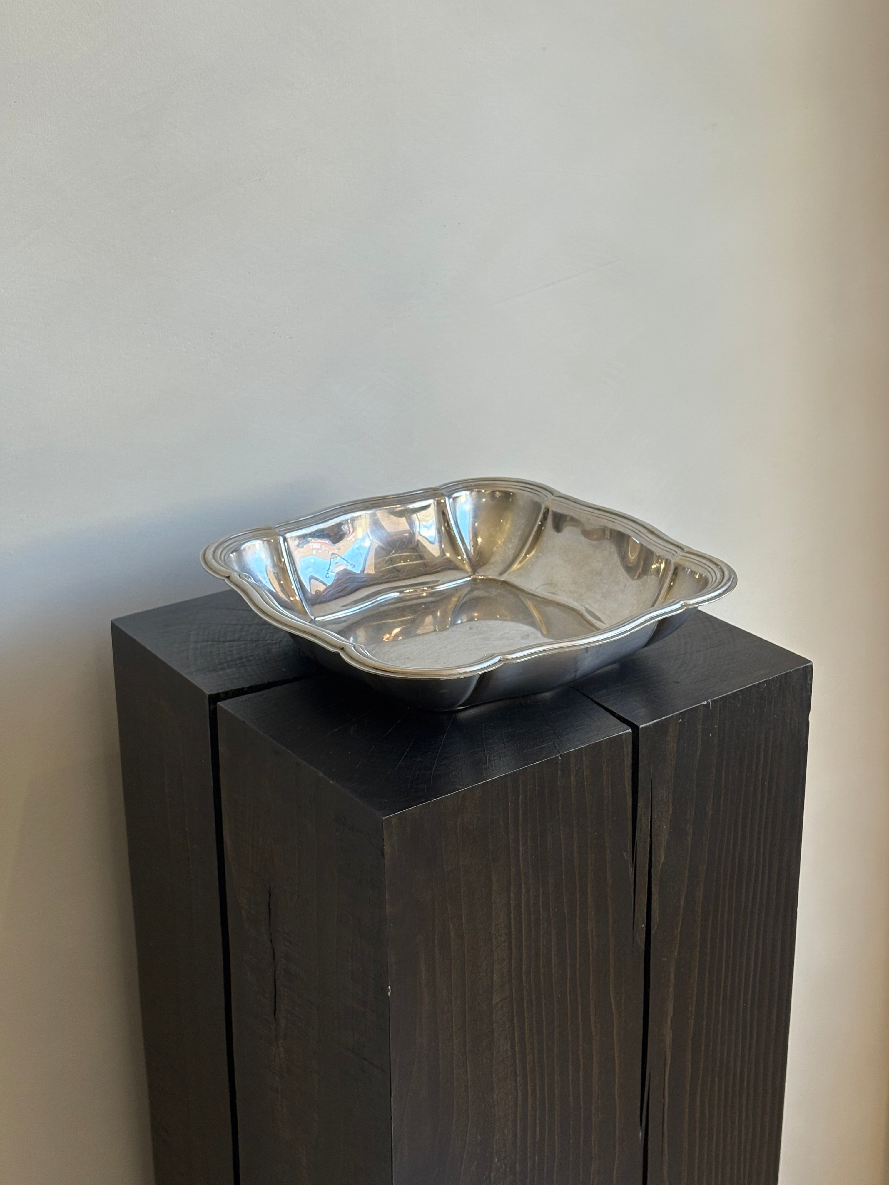DEEP CHROME TRAY