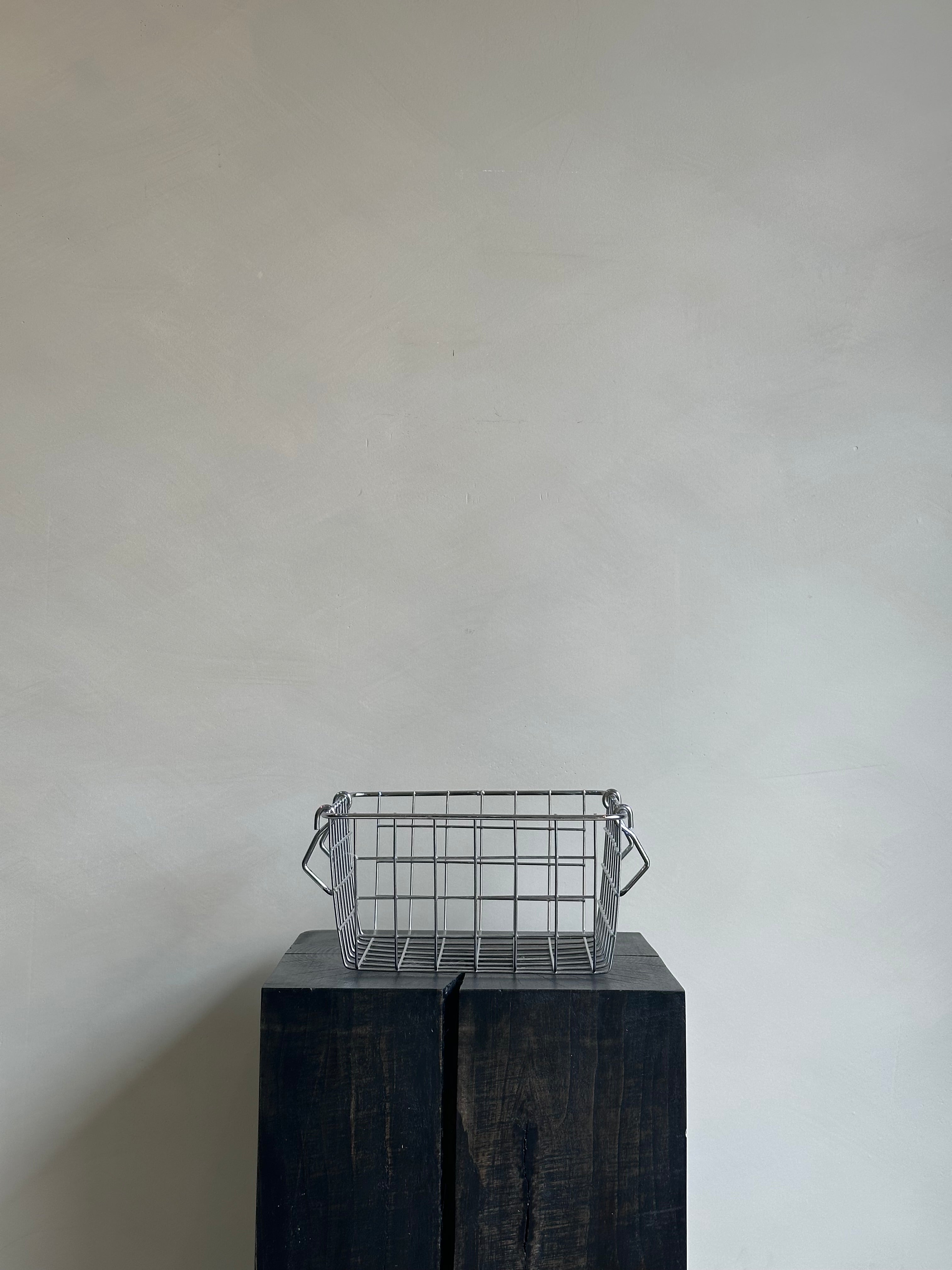 WIRE BASKET