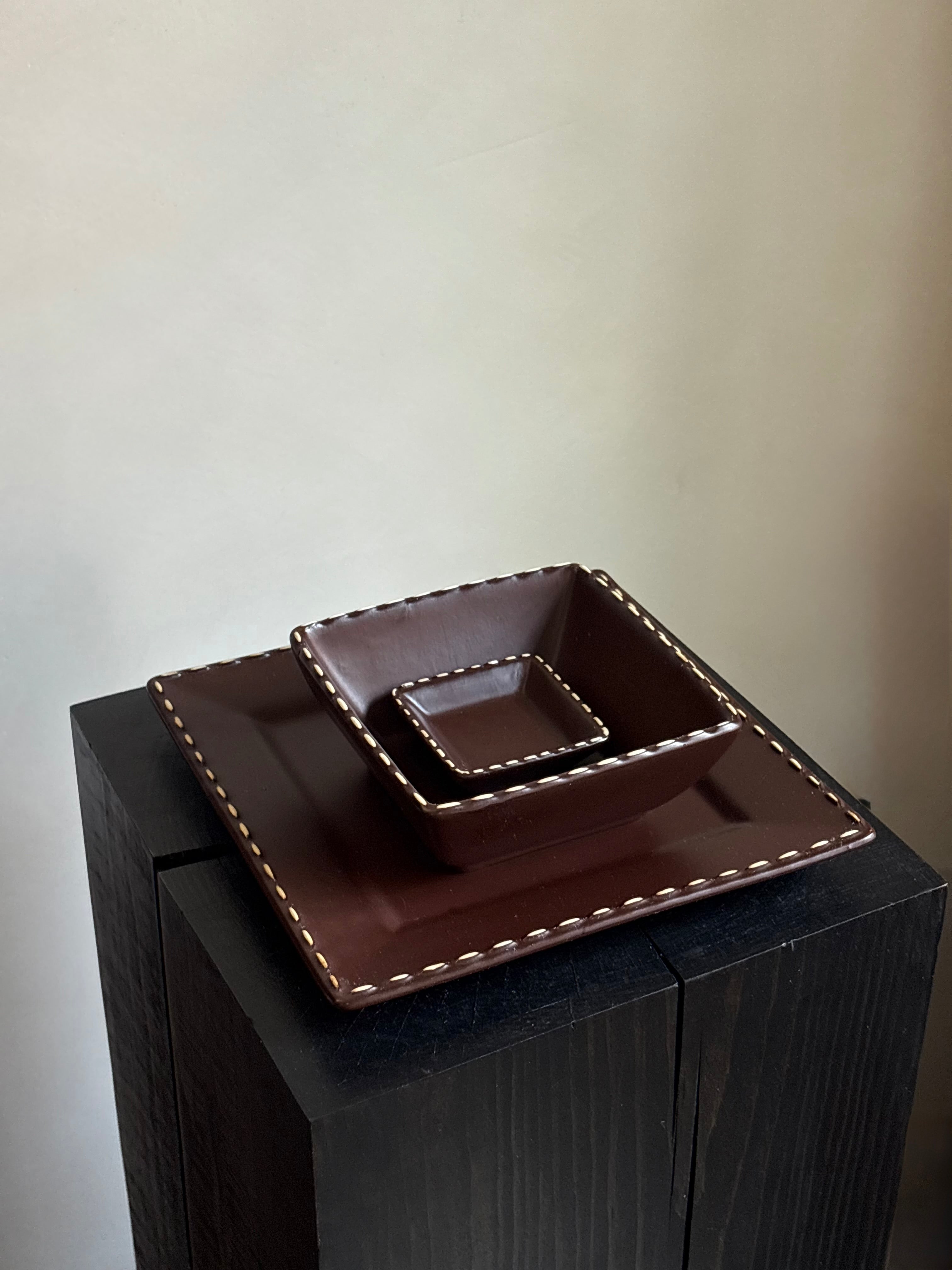 CHOCOLATE CERAMIC RICE | NOODLE BOWL WITH WHIPSTITCH TRIM