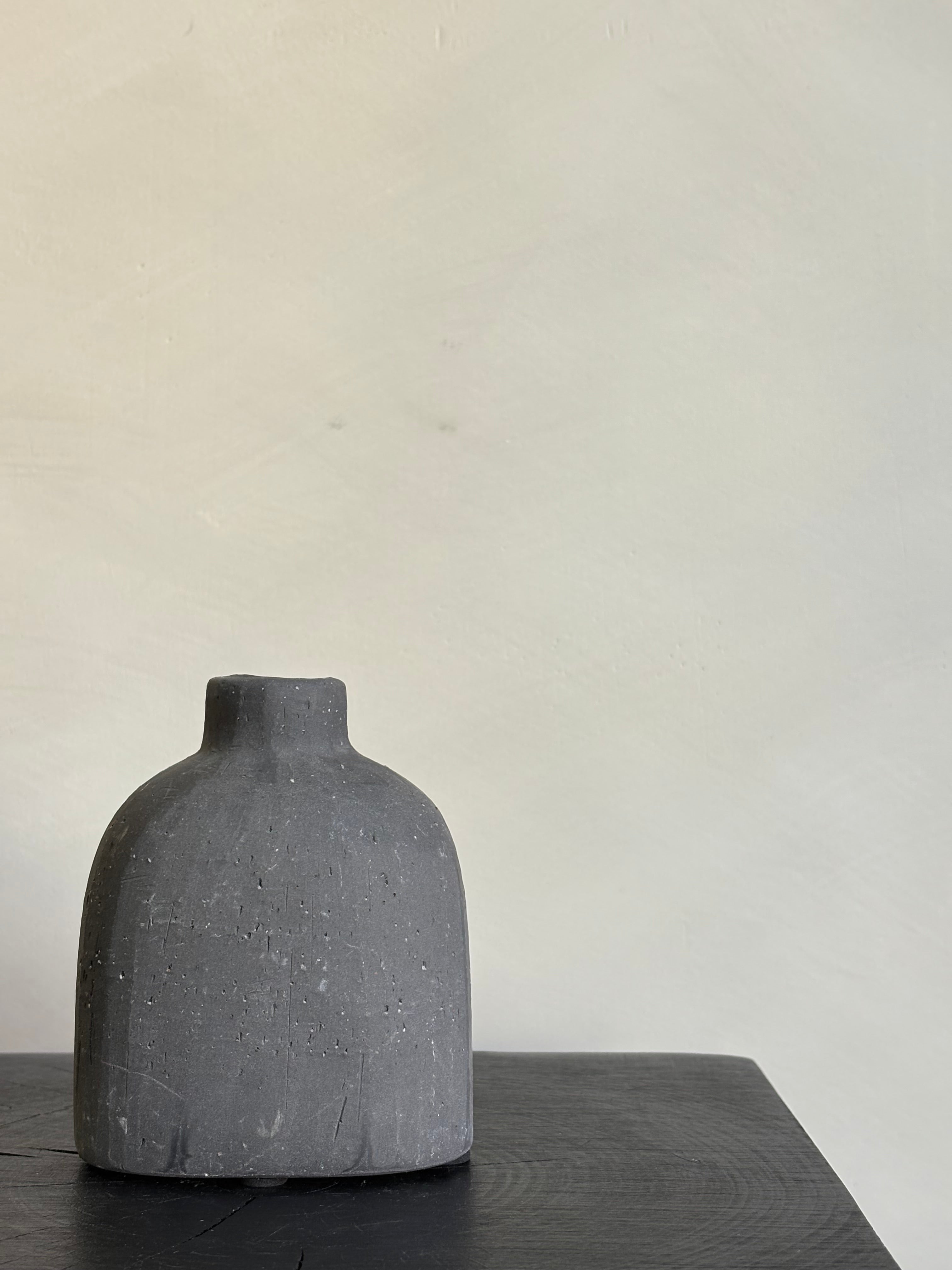 KARIS VASE
