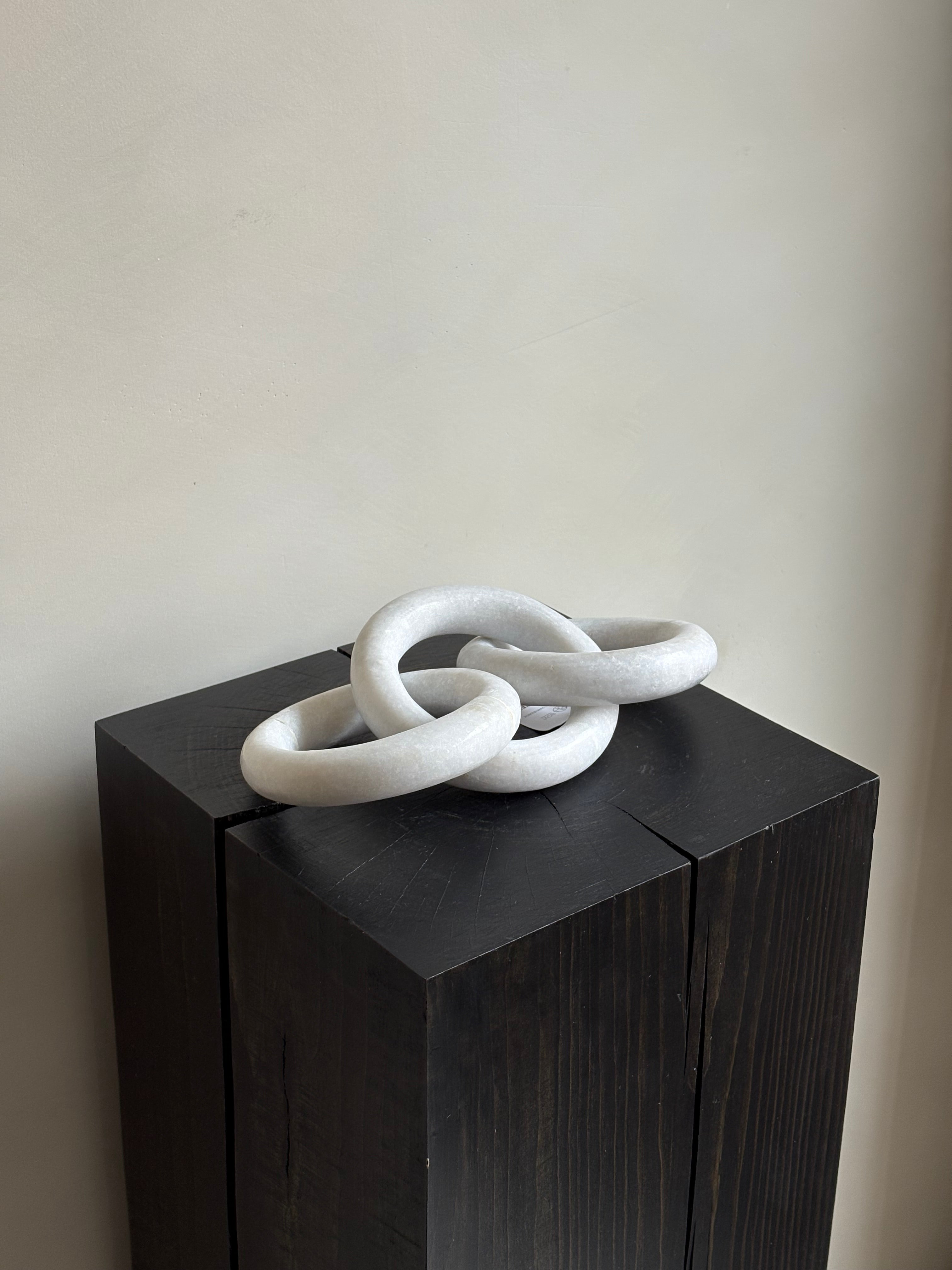 MARBLE LINKS