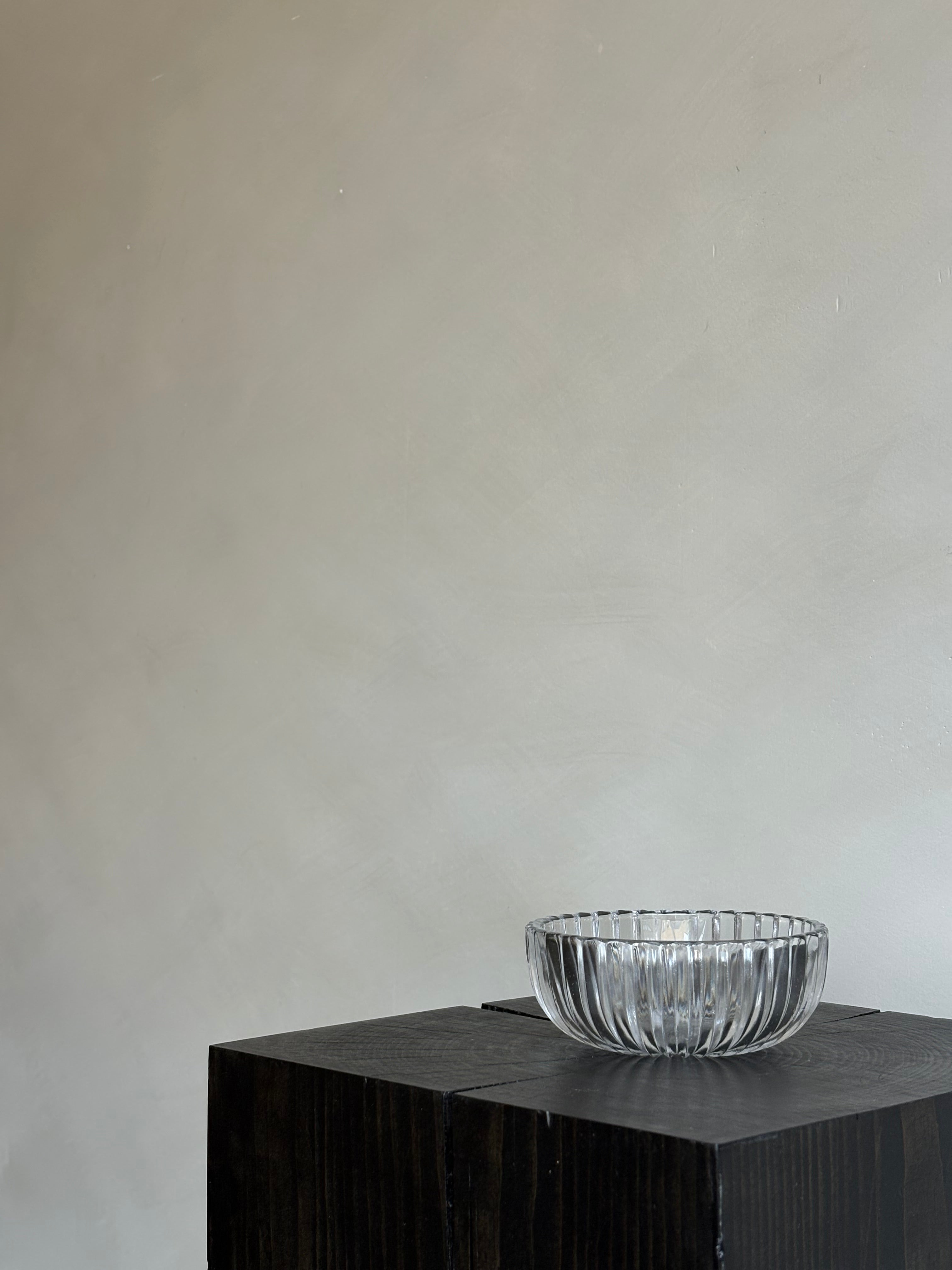 PLEATED CRYSTAL DISH
