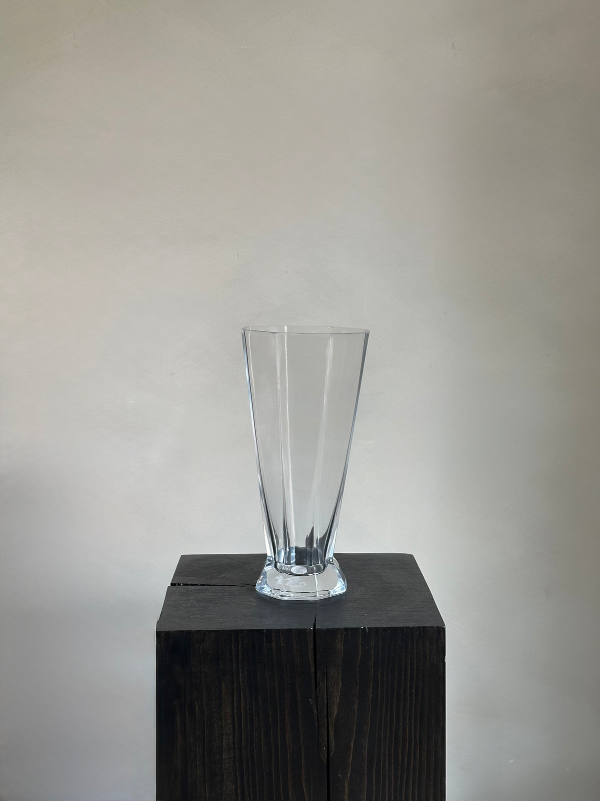 FLARED GLASS VASE