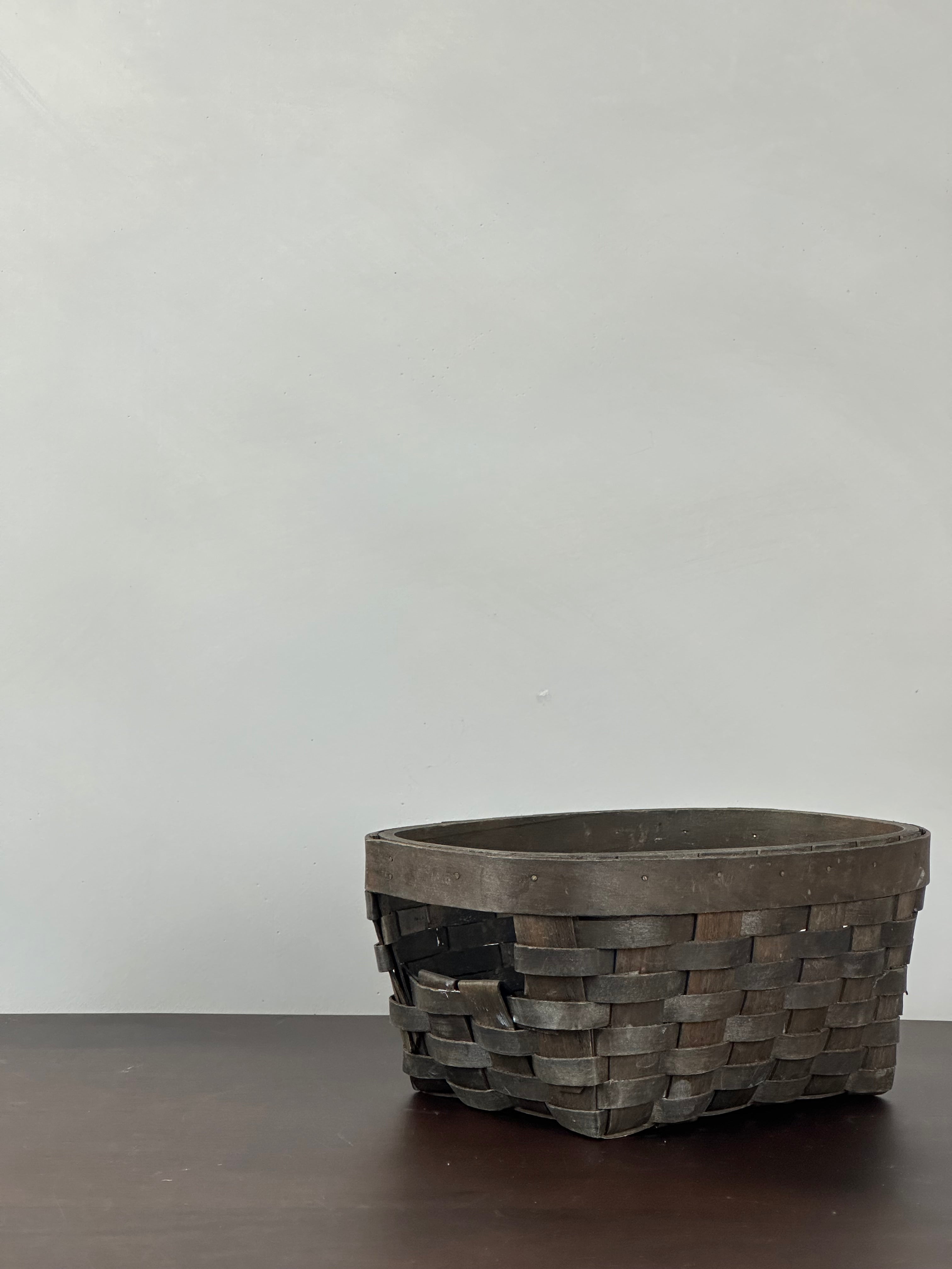 SMALL WICKER BASKET