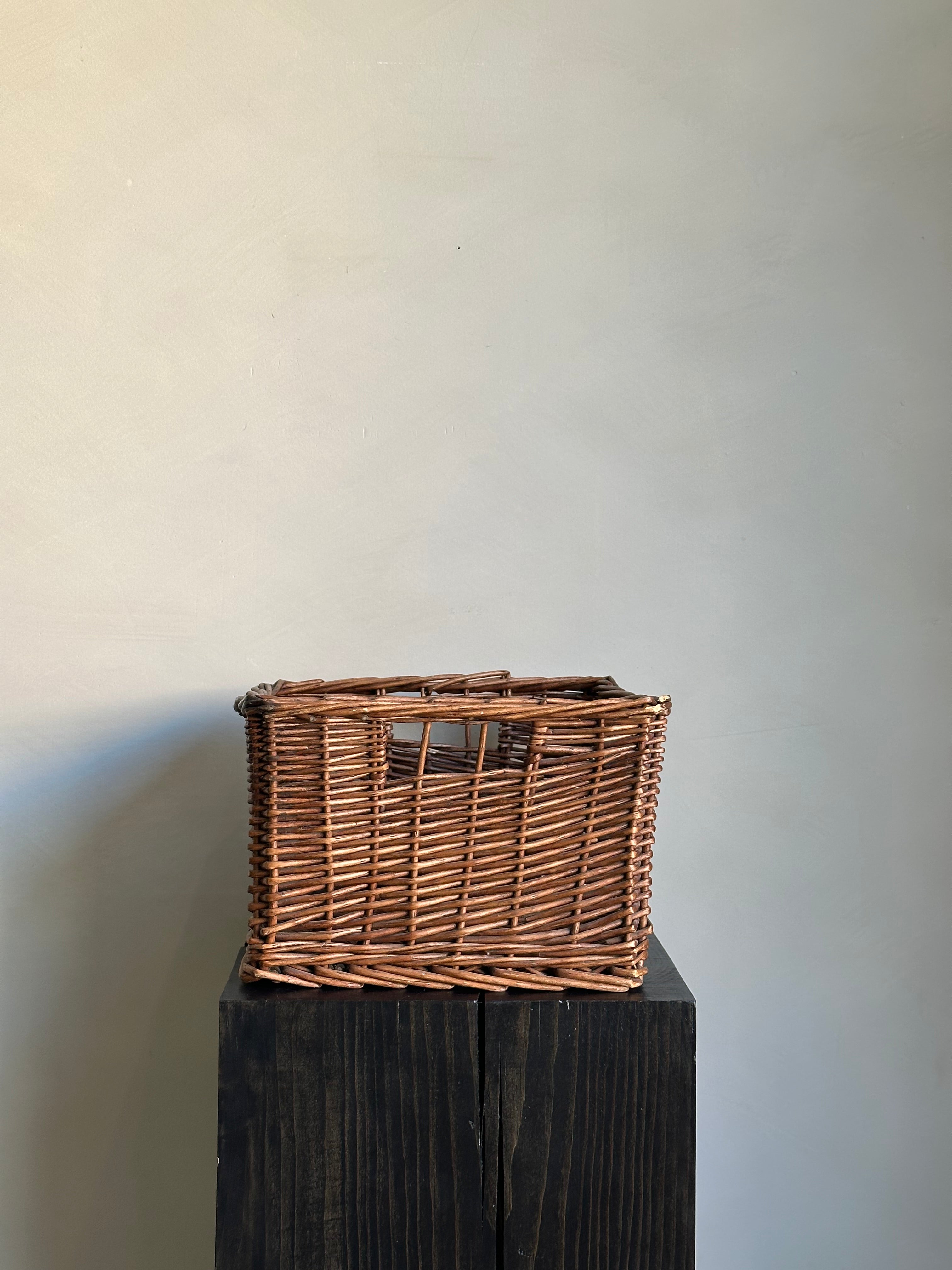 CLASSIC SQUARE BASKET